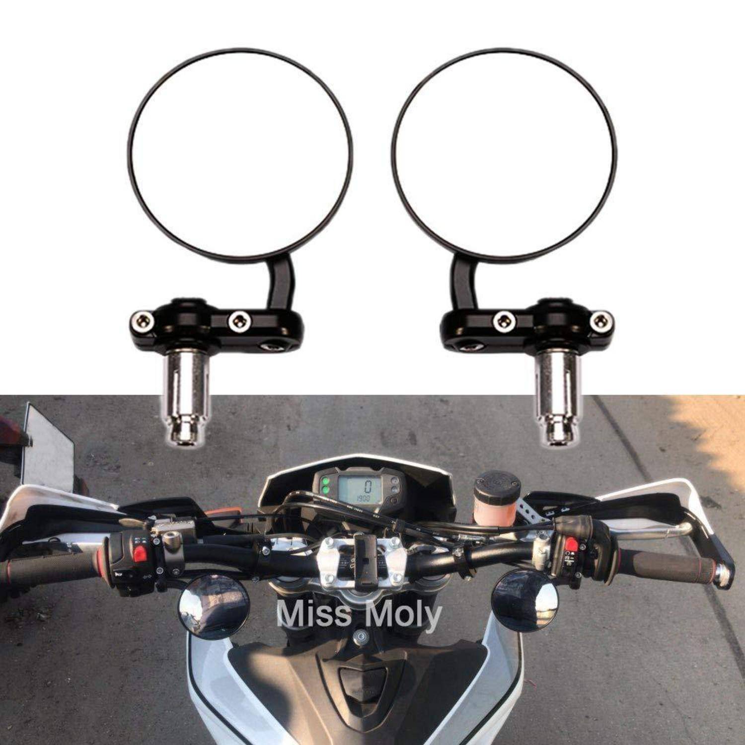 Ansicht von Motorradlenkstange mit zwei runden Rückspiegeln, Griffen, Kontrollelementen und einem zentralen Display auf einem geparkten Roller oder Motorrad.