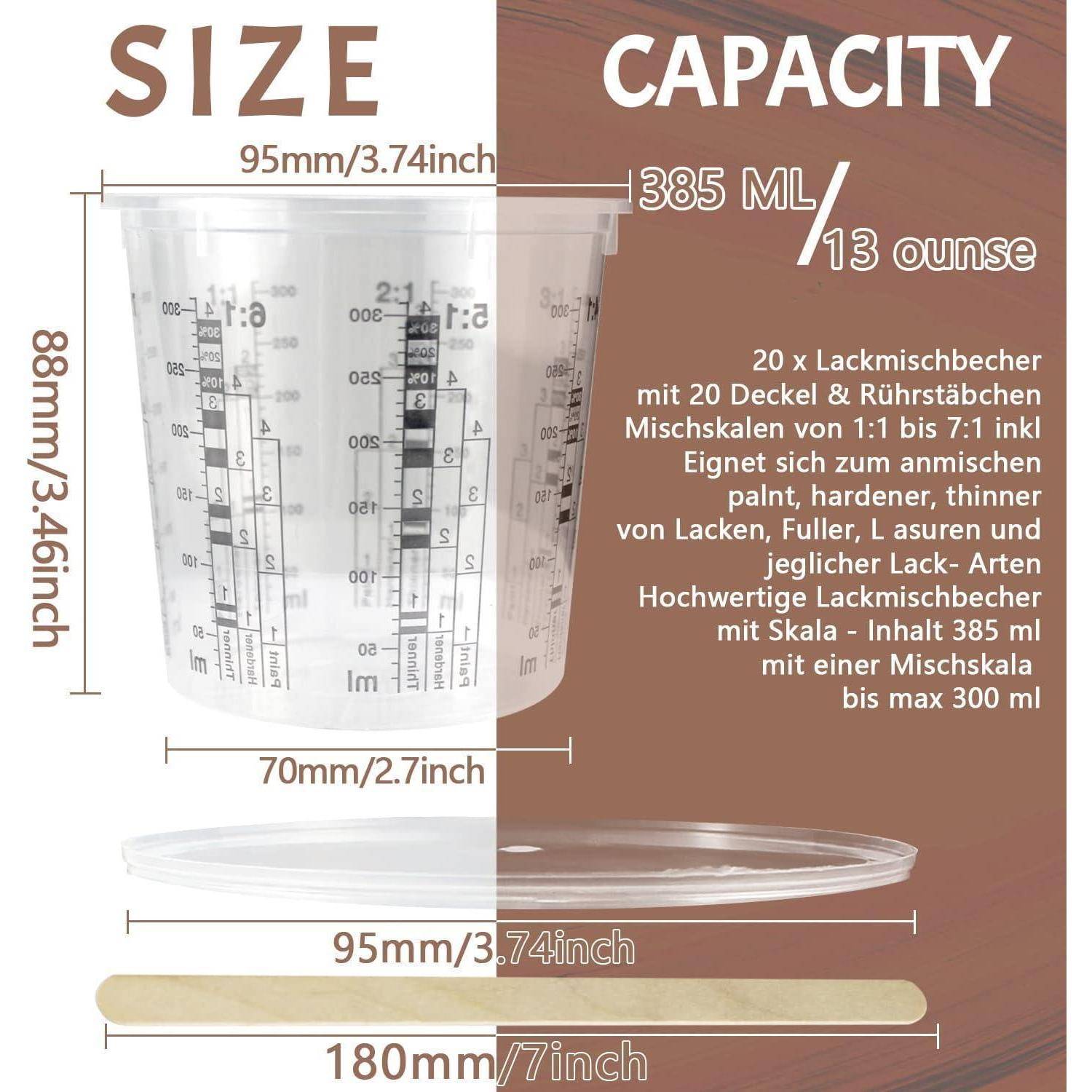 Produktgrafik zeigt einen durchsichtigen Mischbecher mit Deckel und Stab; Größe 95 mm breit, 88 mm hoch, 70 mm Basisbreite, 180 mm Stab, 385 ml Fassungsvermögen mit gedruckten Messskalen und deutschen Gebrauchstexten.