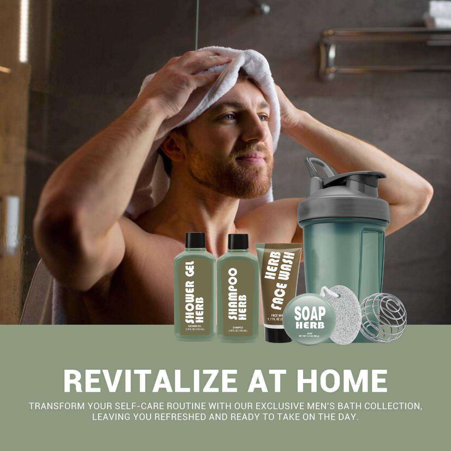 Ein Mann trocknet sein Haar mit einem Handtuch neben Herren-Badeprodukten und einer Shaker-Flasche; die Anzeige sagt „REVITALISIERUNG ZU HAUSE