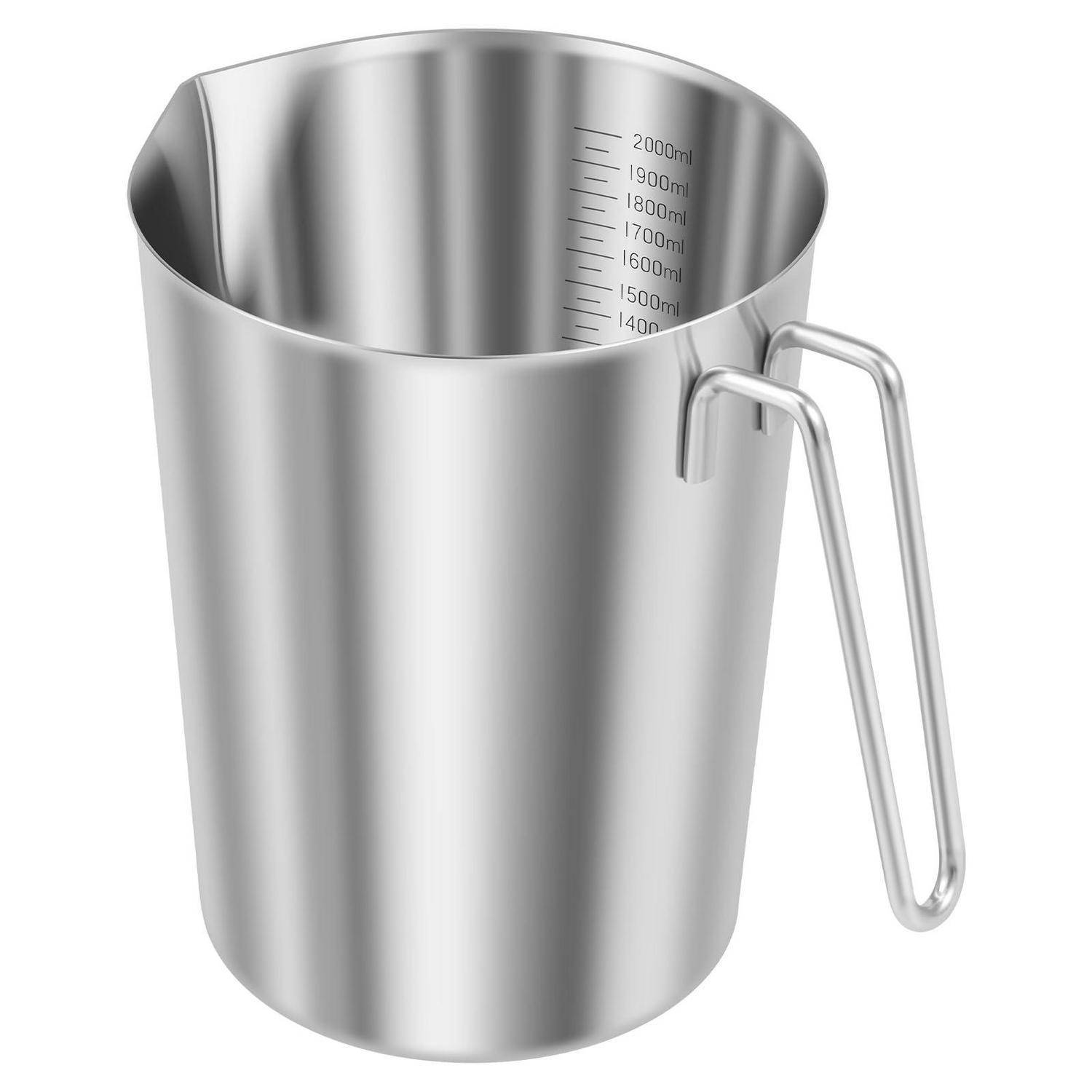 Edelstahlmessbecher mit Griff und inneren Volumenmarkierungen bis 2000 ml.