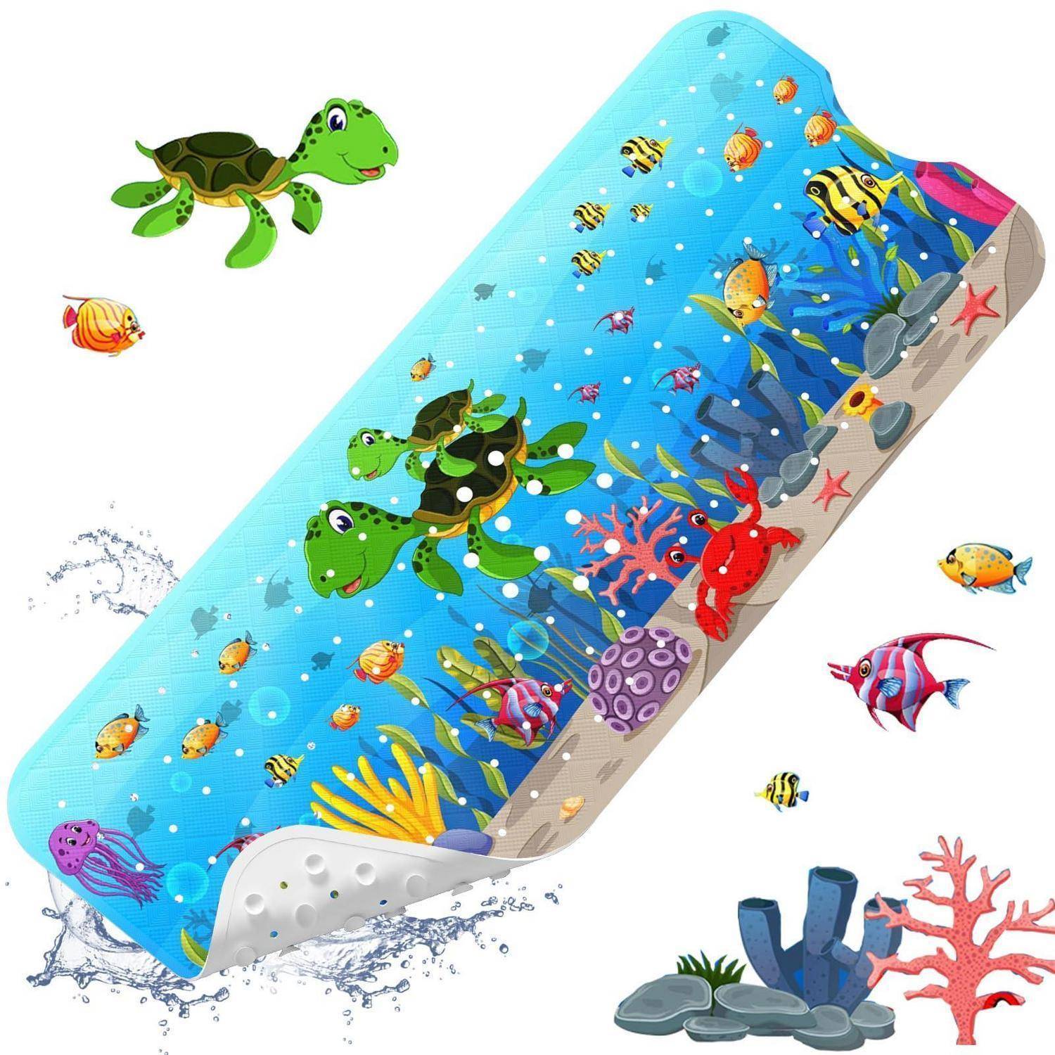 Illustration einer 3D-Korallenriff-Szene mit Meeresschildkröten, Fischen, Korallen, Felsen und Wasserspitzern in einem geneigten Meereslebensraum-Panel.