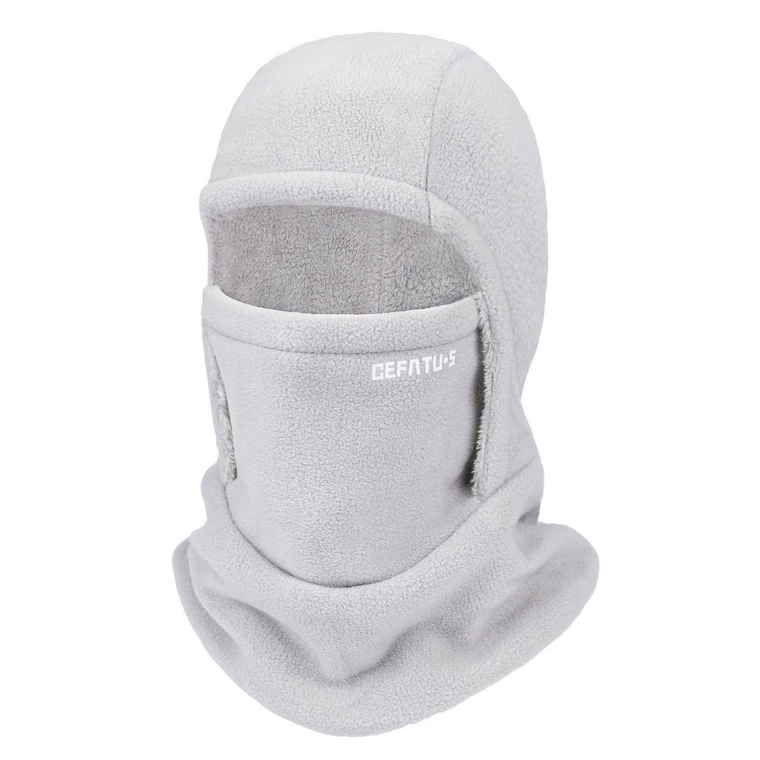 Hellgrauer Fleece-Sturmhaube Gesichtsmaske mit vollständiger Kapuze und Nackenbedeckung, mit der Marke 'DEFTUS' auf der Vorderseite.