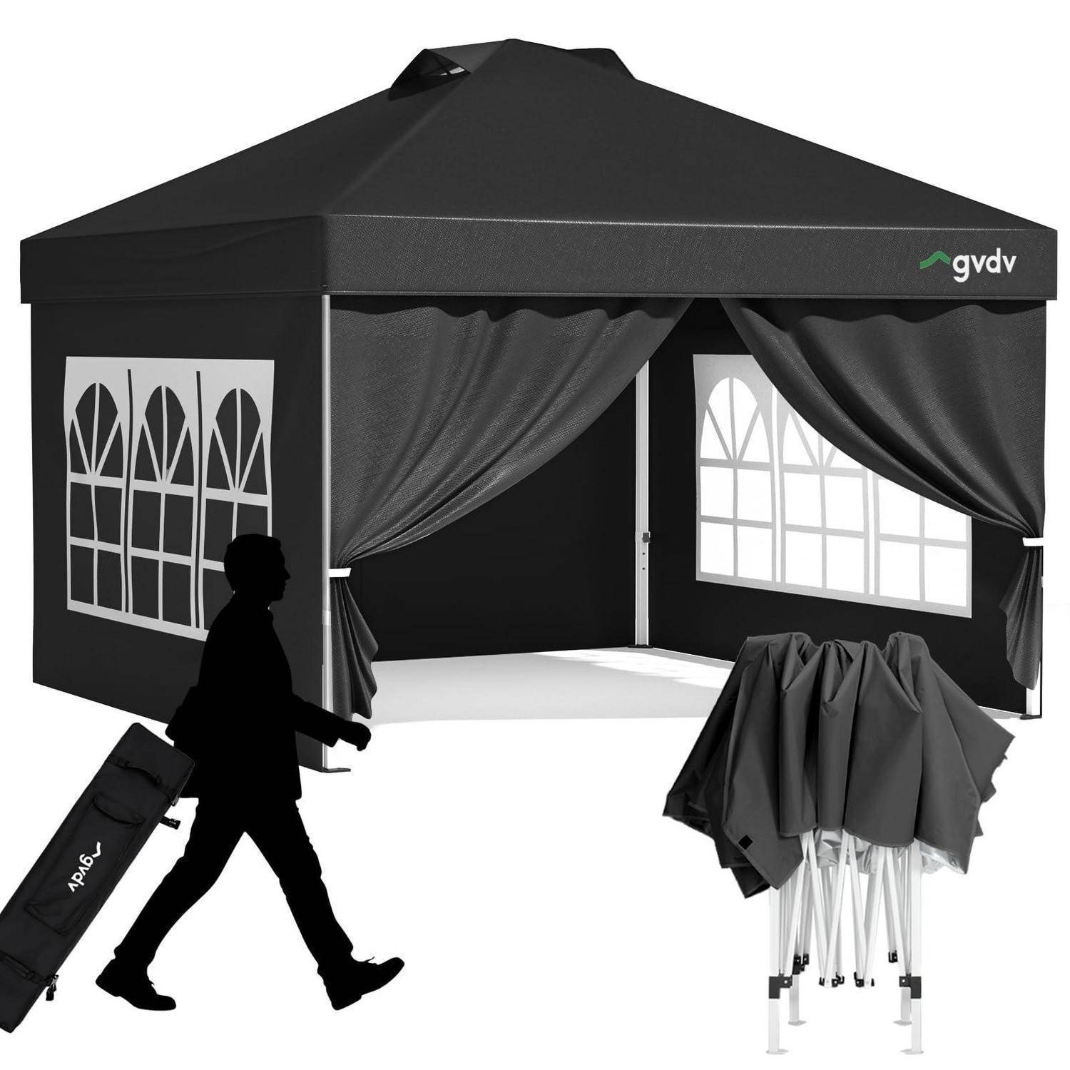 Schwarzes Pop-up-Ereigniszelt mit Fensterfeldern und Vorhängen, gezeigt mit einer Person, die seine Tasche trägt und einen zusammengeklappten Rahmen auf weißem Hintergrund.