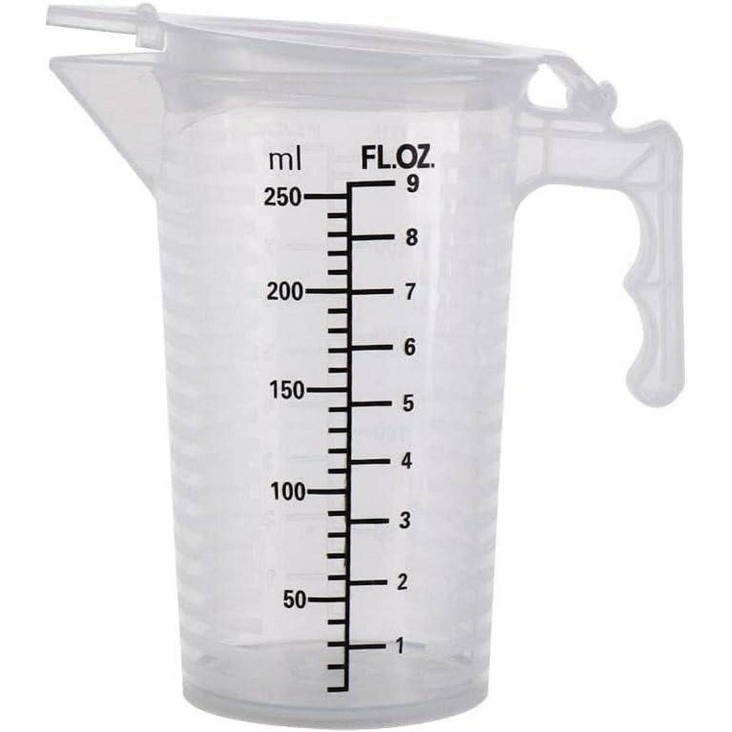 Kunststoff-Messbehälter mit Griff und Ausguss, mit ml- und fl. oz.-Skalierungen bis zu 250 ml und 9 oz. gekennzeichnet.