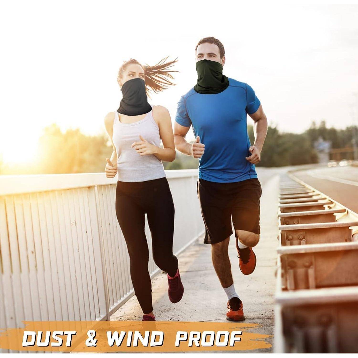 Zwei Läufer mit Gesichtsmasken joggen draußen auf einer Brücke oder Laufbahn, mit dem Text „STAUB- UND WINDDICHT
