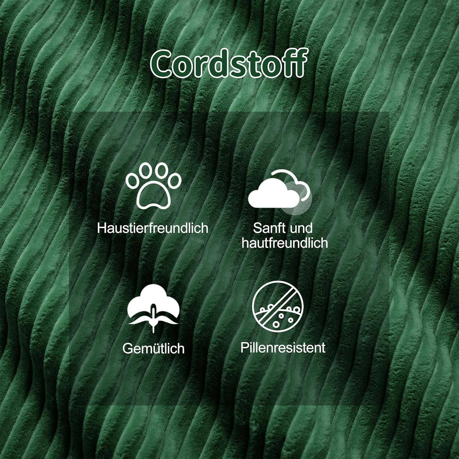 Grüner Cordstoff-Hintergrund mit der Bezeichnung „Cordstoff" und Symbolen sowie deutschen Aussagen: haustierfreundlich, weich und hautfreundlich, gemütlich und pillingresistent.