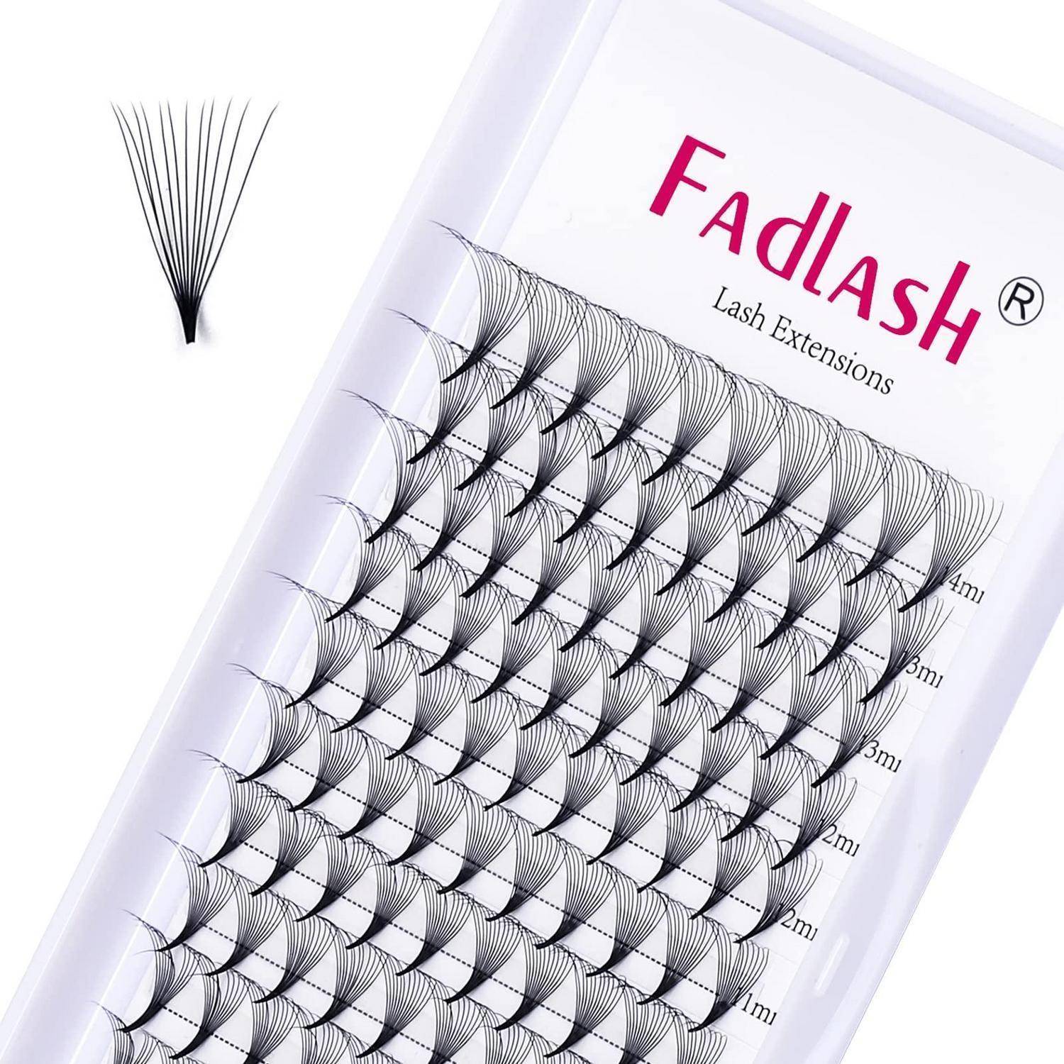 Paket von Fadlash Wimpernverlängerungen mit Reihen von künstlichen Wimpern in unterschiedlichen Längen, plus ein einzelnes Fächer-Stil-Wimpernmuster daneben gezeigt.