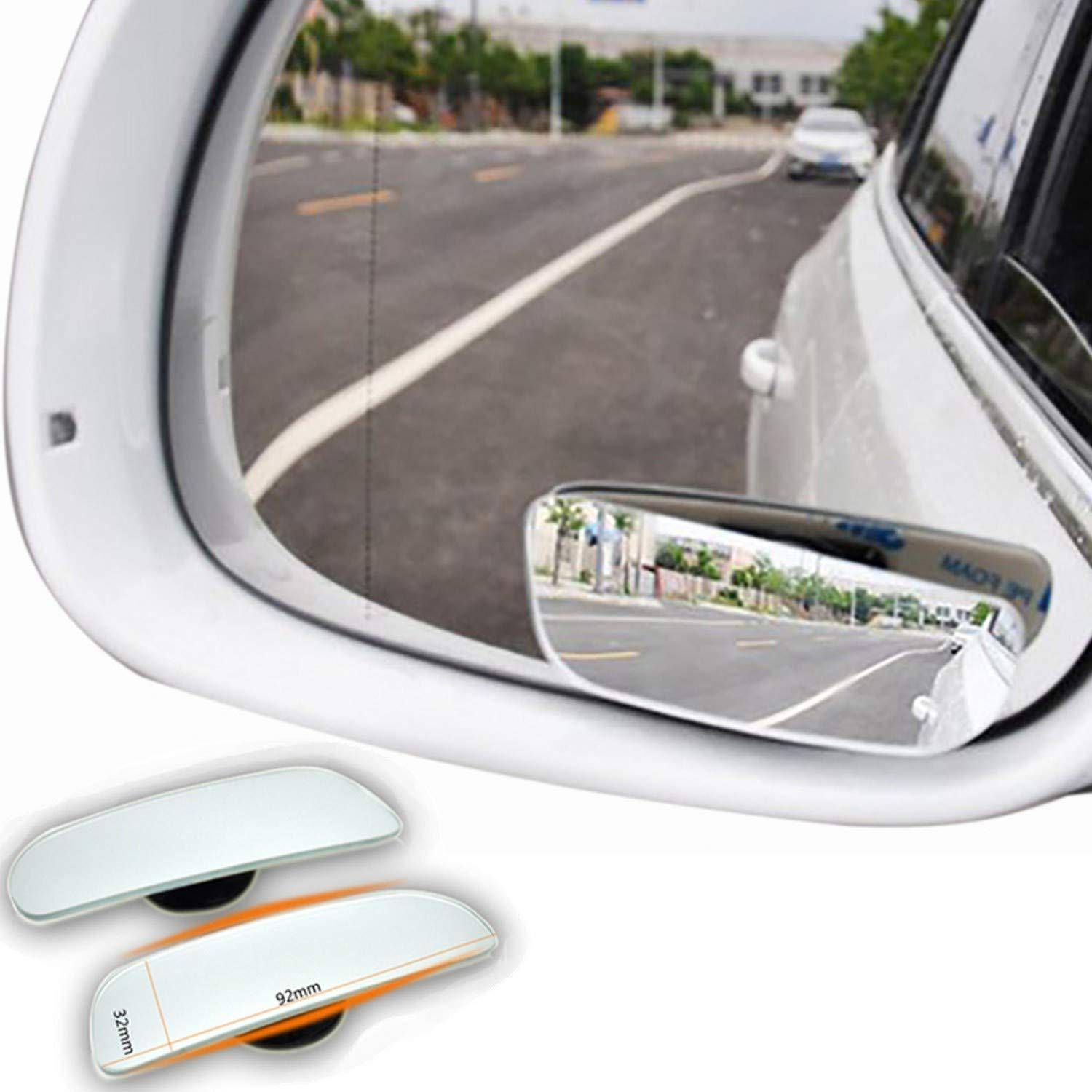 Außenspiegel des Autos mit einer Weitwinkel-Totenwinkel-Anbringung, die die Straße dahinter zeigt; eingefügtes Produktfoto des Spiegelzubehörs mit Maßen.