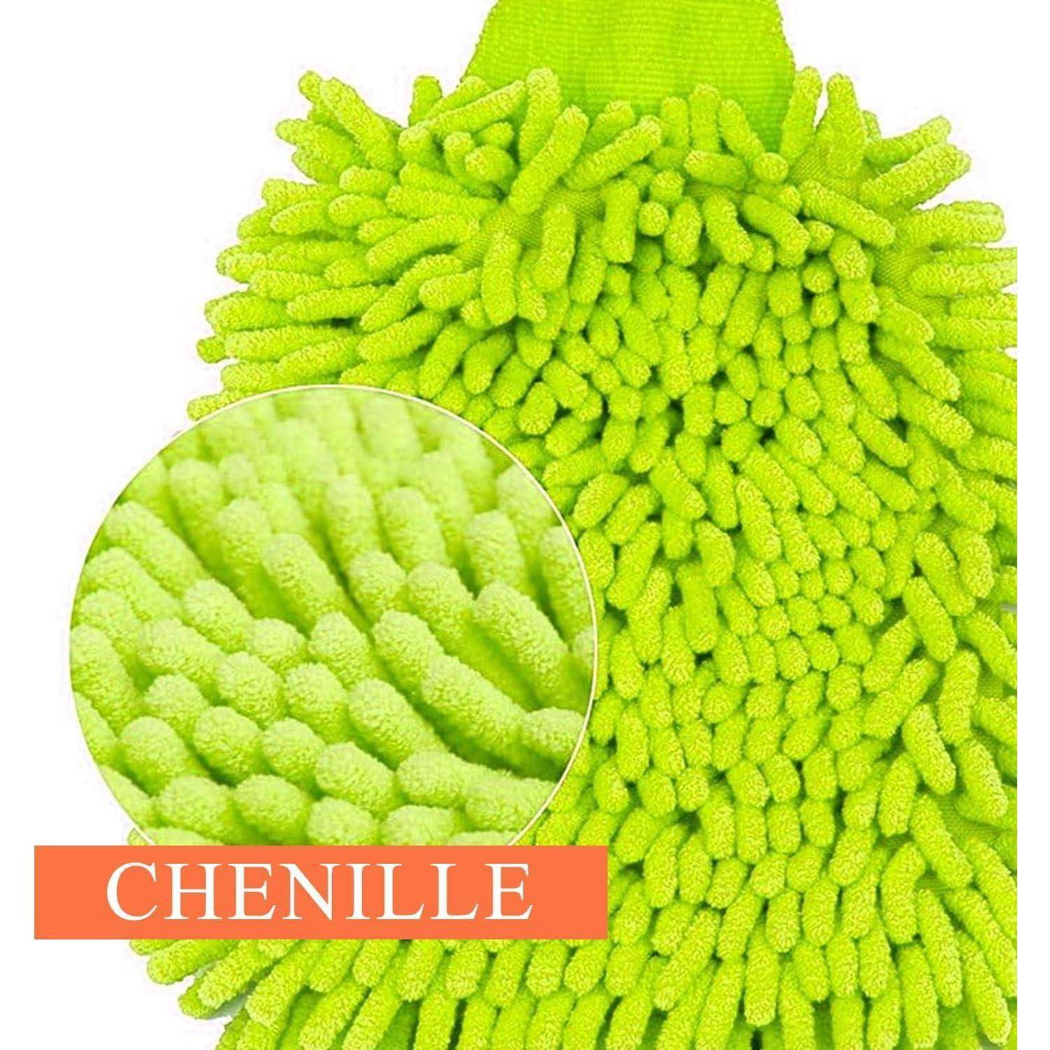 Nahaufnahme eines leuchtend grünen Chenille-Mikrofaser-Reinigungshandschuhs oder Mopfkopfes, mit einer vergrößerten Einfügung, die die strukturierten Fasern und das Etikett „CHENILLE