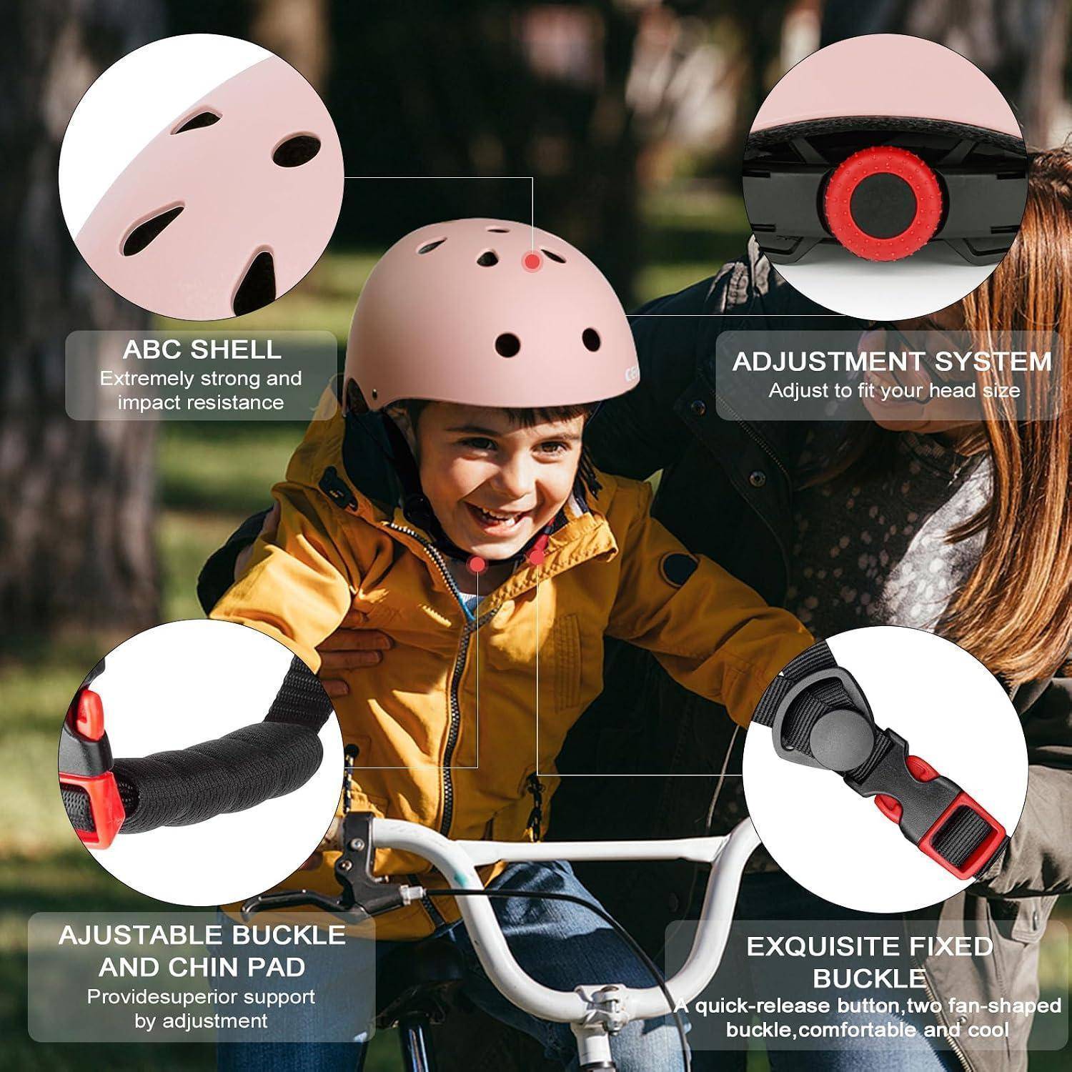 Kind mit rosa Fahrradhelm fährt Fahrrad, während ein Erwachsener daneben geht; Legenden heben die Helmschalenstabilität, die verstellbare Passform und die Sicherheitsmerkmale des Kinnriemels hervor.