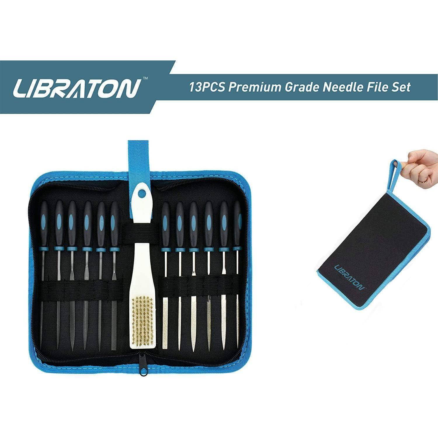 Libraton 13-teiliges Premium-Nadelfeilen-Set in einer Reißverschlusstasche, dargestellt offen mit Feilen und einem Griff, plus eine Hand, die die geschlossene Tasche hält.