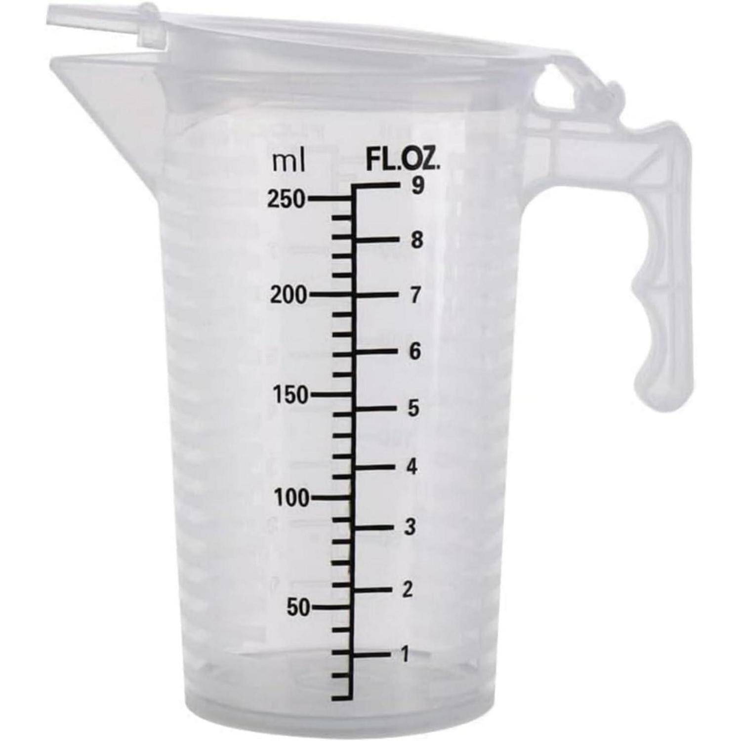 Transparente Messbehälter mit Griff und Ausguss, gekennzeichnet mit Volumenskalen in ml bis 250 und FL.OZ. bis 9.