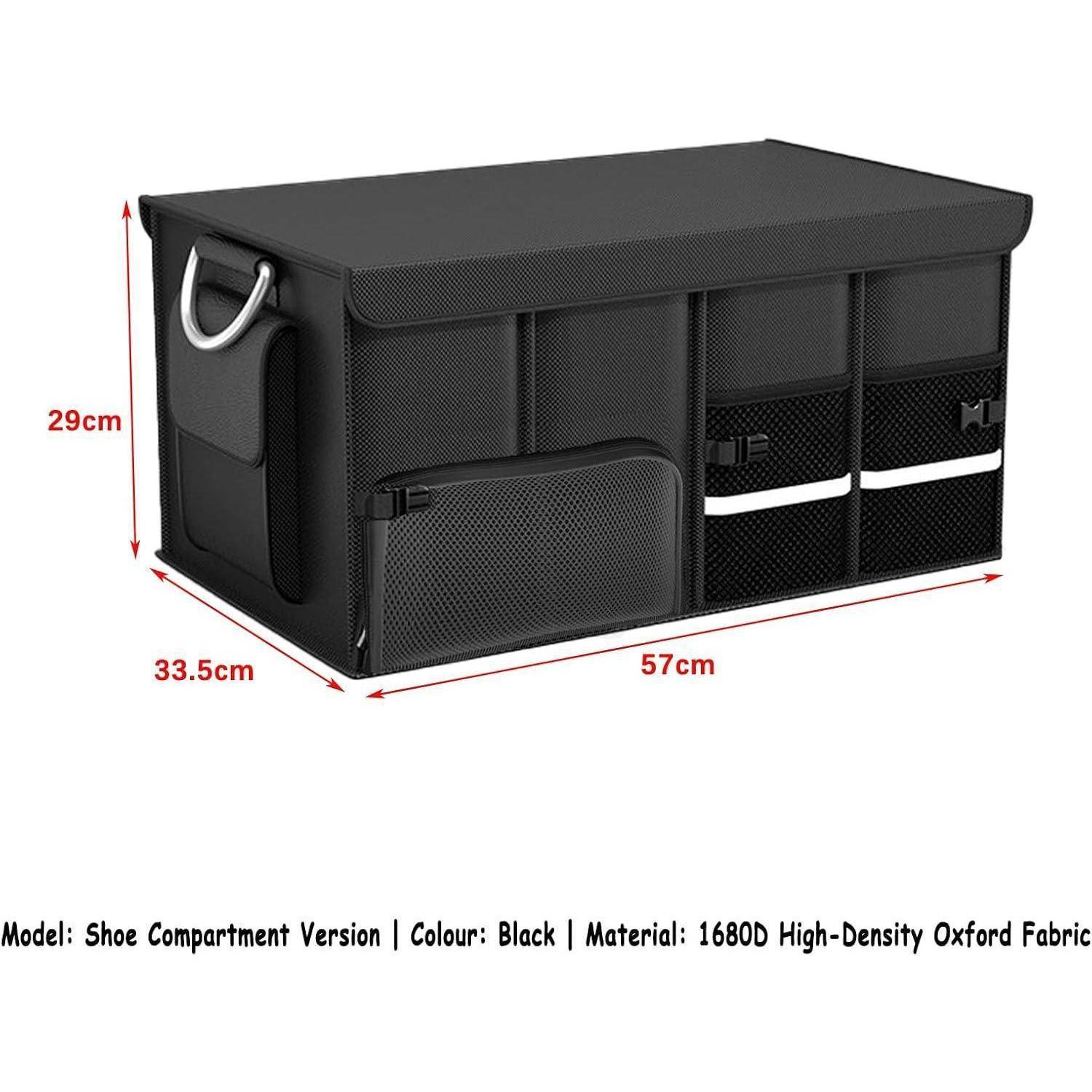 Schwarze Stoffaufbewahrungsbox mit Deckel und Seitengriff, mit beschriftetem Schuhfach; Abmessungen: 57 cm lang, 33,5 cm breit, 29 cm hoch.