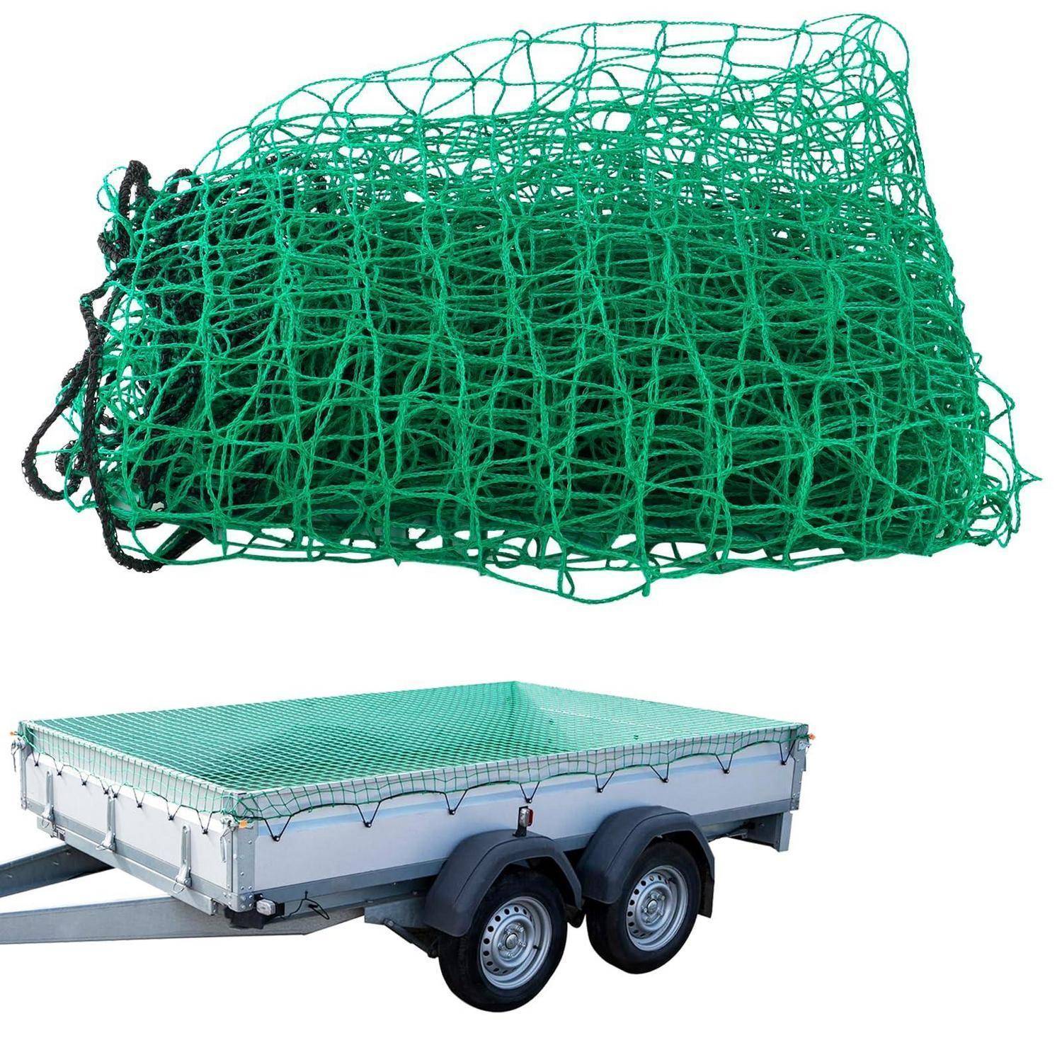 Grünes Ladungsnetz und Anhänger mit angebrachter Netzmaschenabdeckung zur Sicherung der Ladefläche für den Transport.