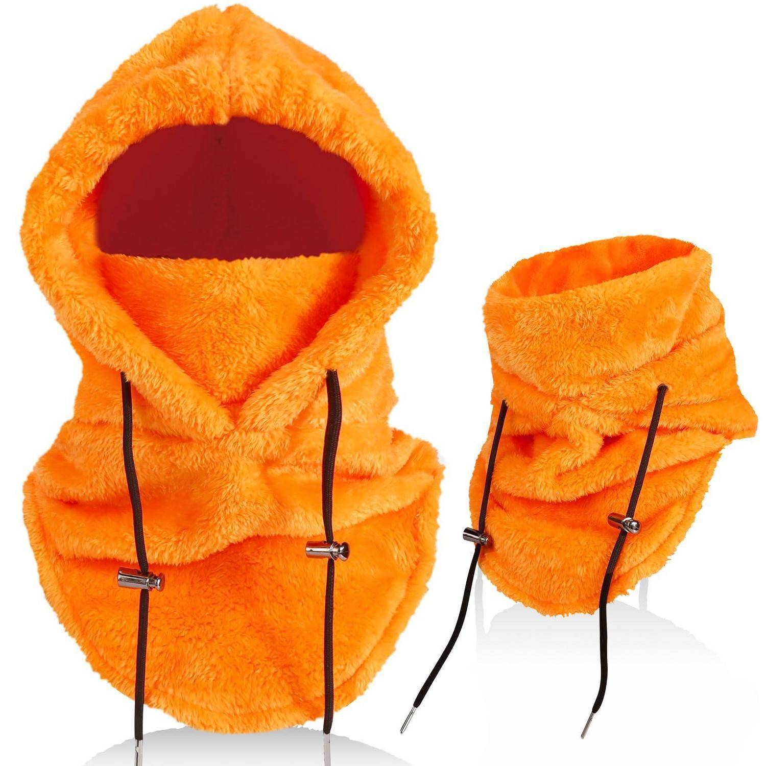 Orangener Fleece-Halswärmer mit Kapuze und Kordelzügen, gezeigt von vorne und in gefalteter Seitenansicht auf weißem Hintergrund.
