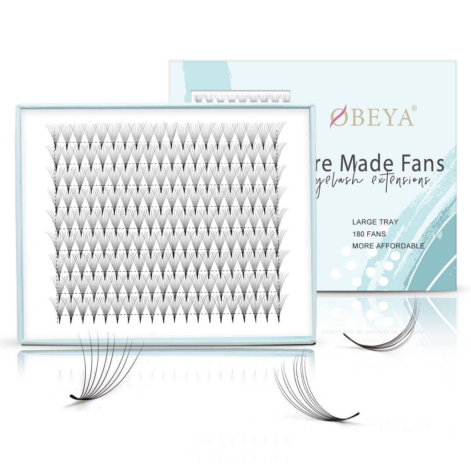 Paket mit vorgemachten Wimpernverlängerungsfächern von BEYA in einem großen Tablett, das dicht angeordnete künstliche Wimpernfächer zeigt, und die Produktbox mit der Aufschrift 