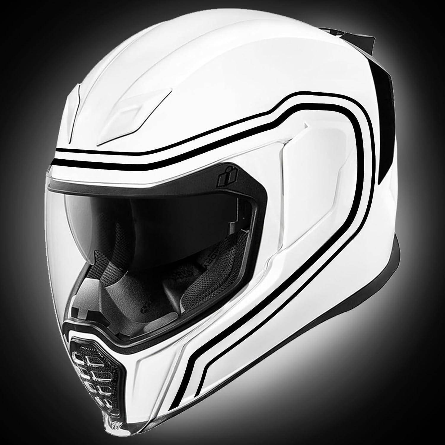 Weißer Vollgesichts-Motorradhelm mit schwarzen Streifenakzenten und dunklem Visier auf grauem Hintergrund.