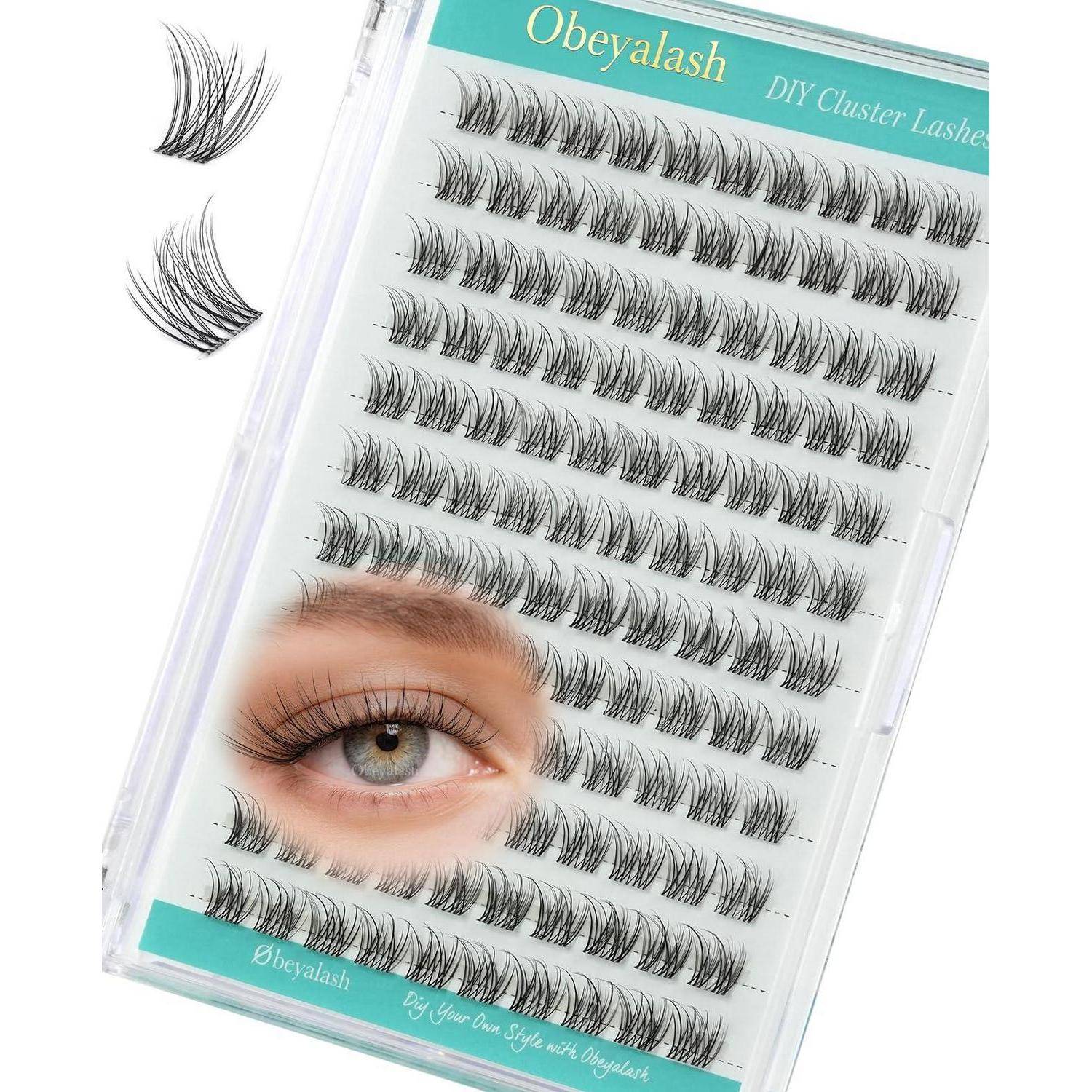 Verpackte Obeyalash DIY-Cluster-Wimpernverlängerungen in einem durchsichtigen Behälter, gezeigt mit Nahaufnahmen von Auge und Wimpernmustern.