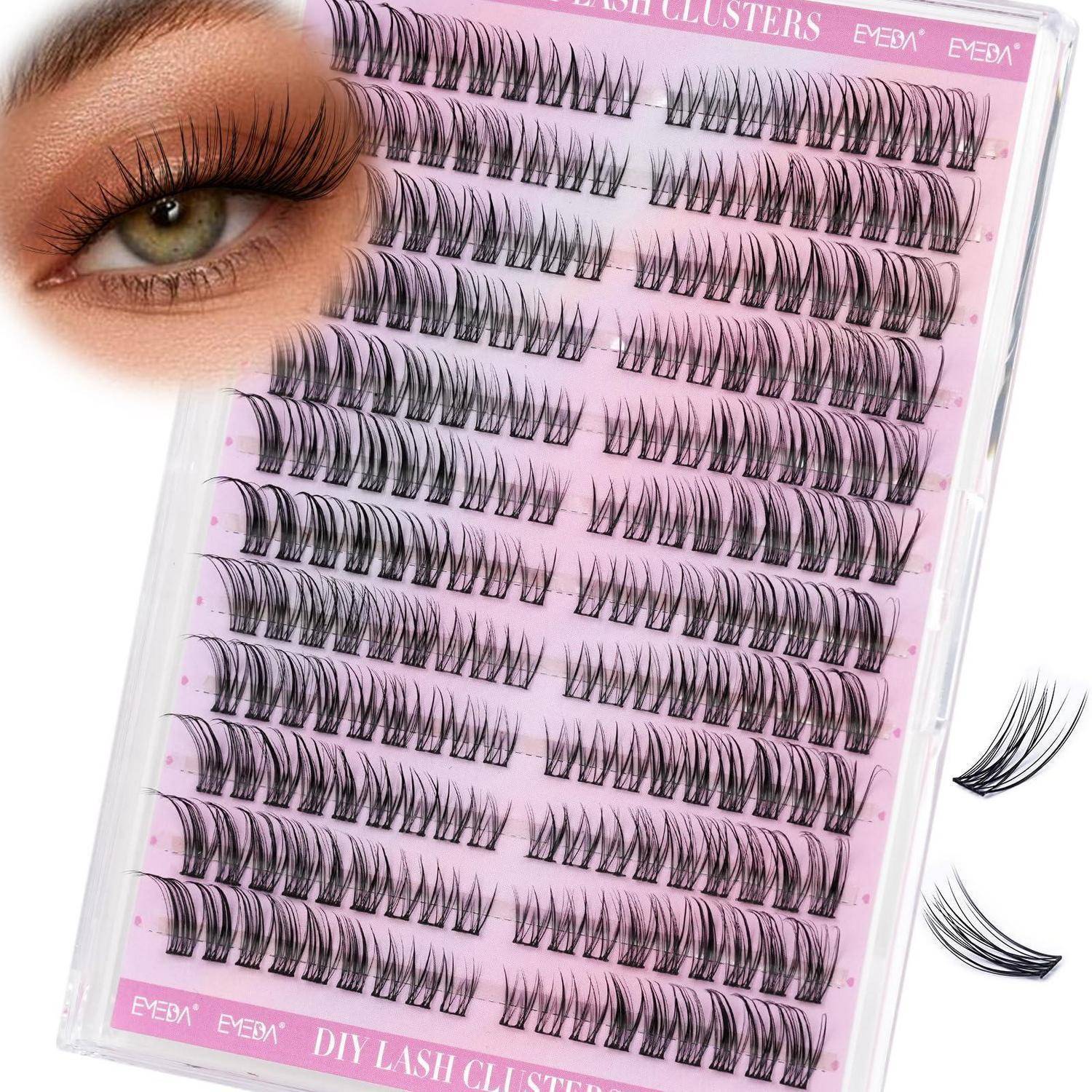 Rosa Tablett mit DIY-Wimperngruppen mit einem Auge, das dramatische falsche Wimpern zeigt; lose Wimpernstücke sind auf der Seite angeordnet.