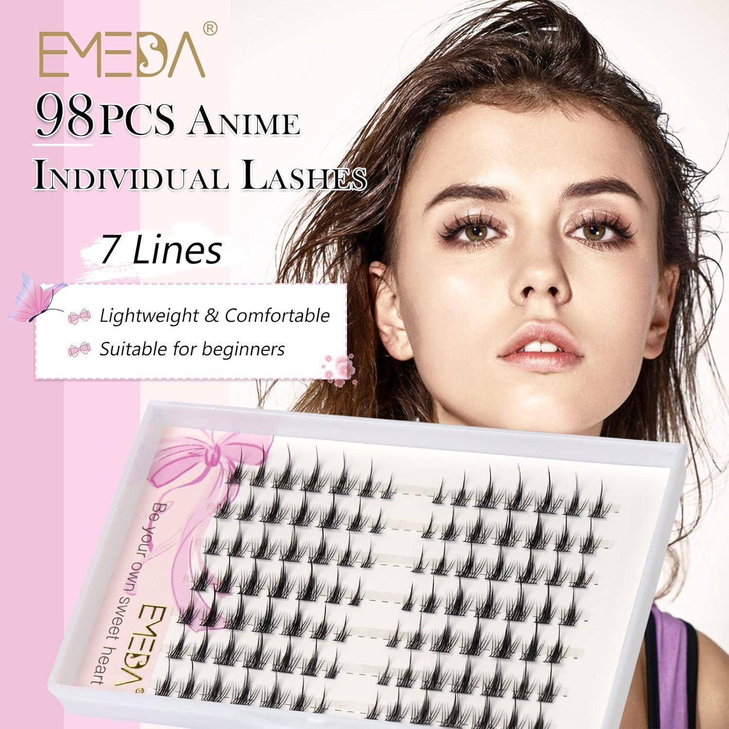 Werbebild für EMEDA 98-teilige einzelne Anime-Wimpern, das ein Model und ein Tablett mit 7 Wimpernlinien zeigt; der Text sagt „Leicht und komfortabel
