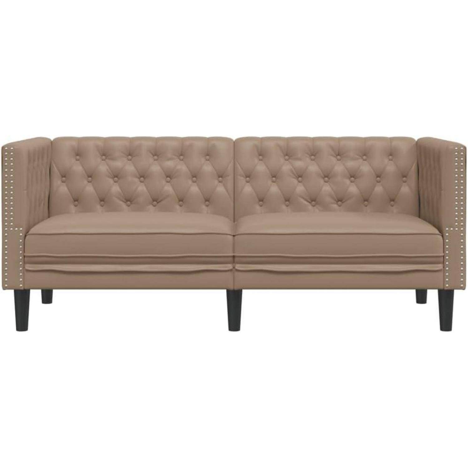 Beige gepolstertes Zweisitzer-Sofa mit gesteppter Rückenlehne, Nagelkopfleiste und dunklen Beinen auf weißem Hintergrund.