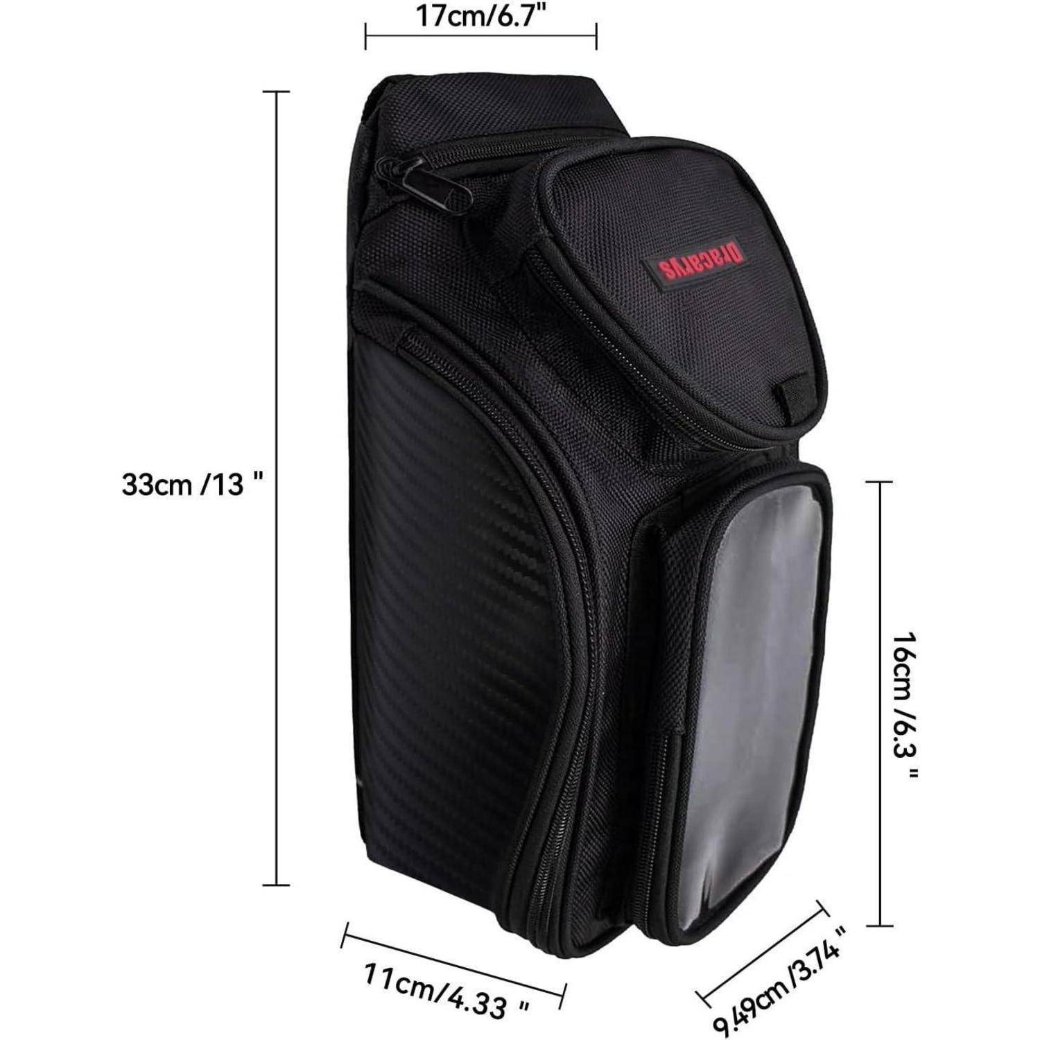 Schwarze Samsung-Tragetasche mit beschrifteten Abmessungen: 33 cm hoch, 17 cm breit, 11 cm tief und 16 cm Höhe der vorderen Tasche.