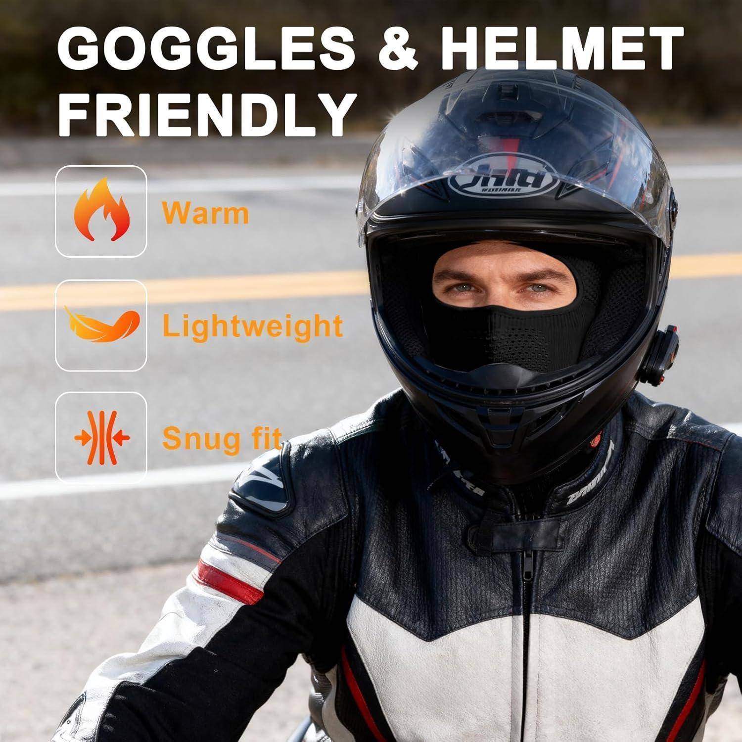 Motorradfahrer in schwarzem Integralhelm und Jacke, mit Text, der „BRILLENFREUNDLICH & HELMFREUNDLICH