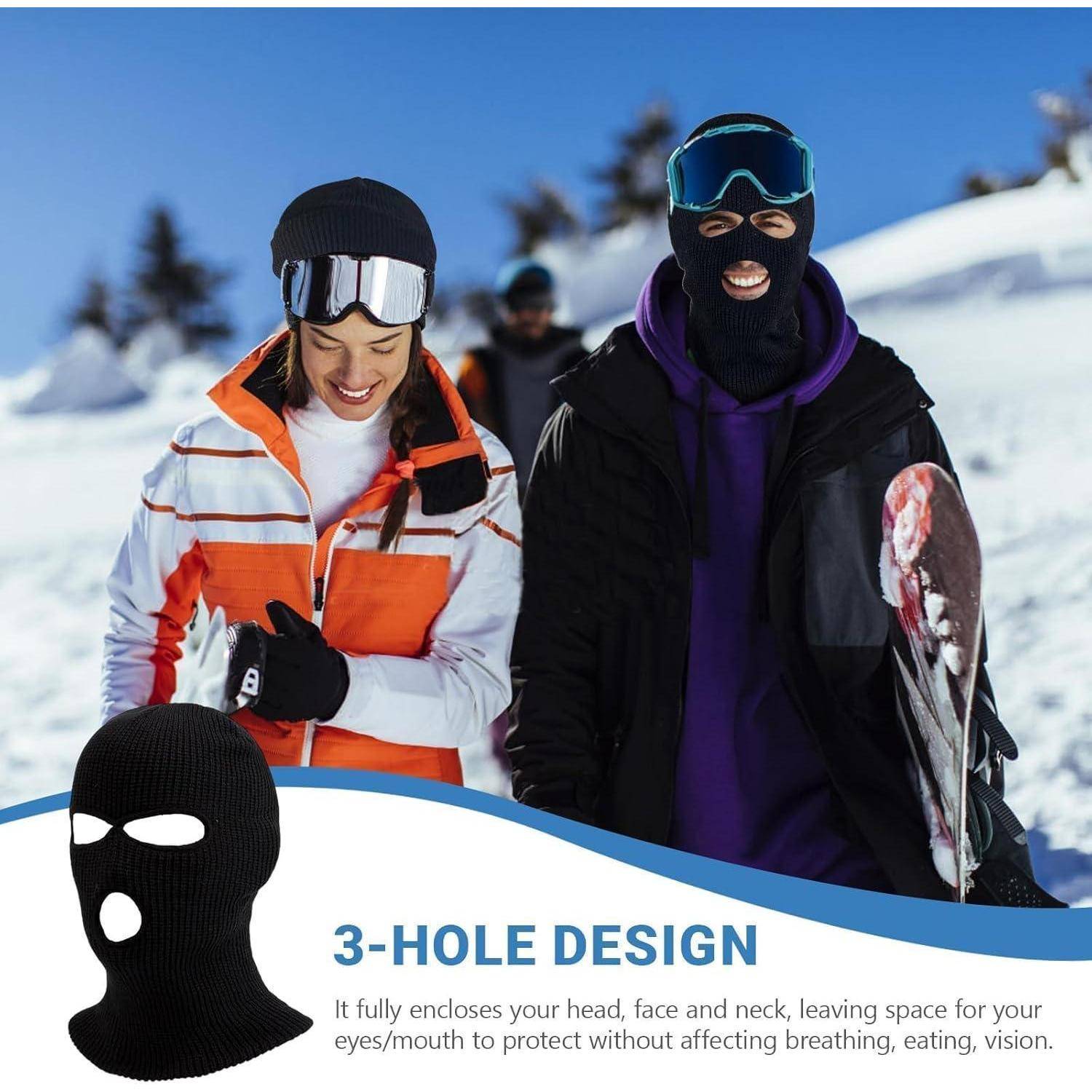 Zwei Snowboarder stehen an einem schneebedeckten Hang und tragen Sturmhauben mit 3 Löchern; der Text unten sagt "3-LOCH-DESIGN"" und erklärt, dass sie Kopf, Gesicht und Nacken bedecken.