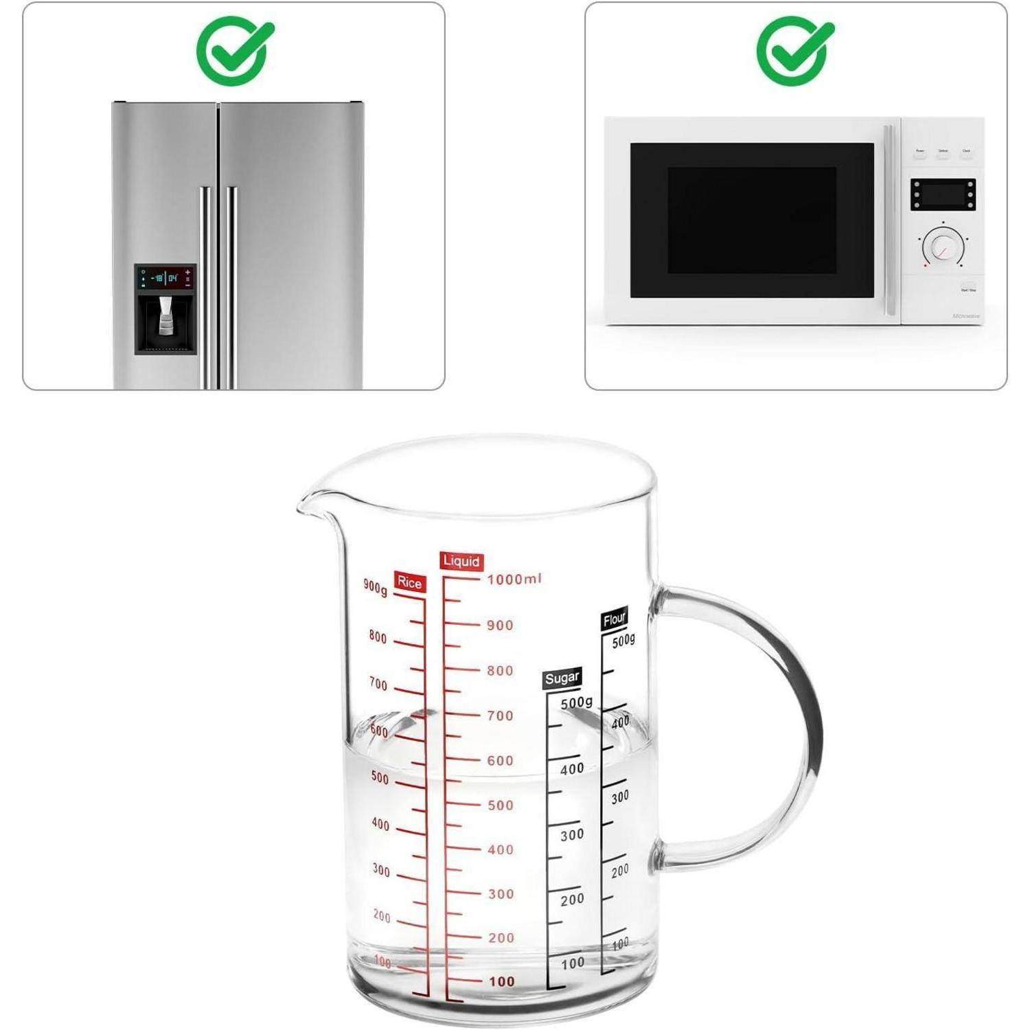 Messbecher für die Küche mit roten Volumenmarkierungen und einem Griff, darunter Symbole, die anzeigen, dass er nicht für den Kühlschrank oder die Mikrowelle geeignet ist.