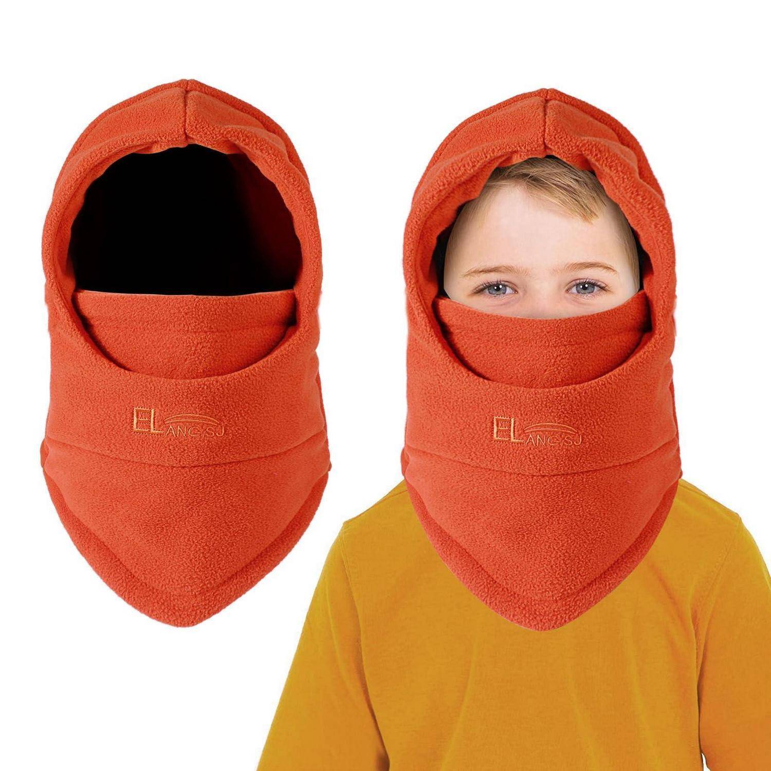 Orange-Fleece-Gesichtsmaske mit Augenöffnung, dargestellt an einem Kind, um zu zeigen, wie sie Kopf und Unteres Gesicht zum Wärmeschutz im Freien bedeckt.