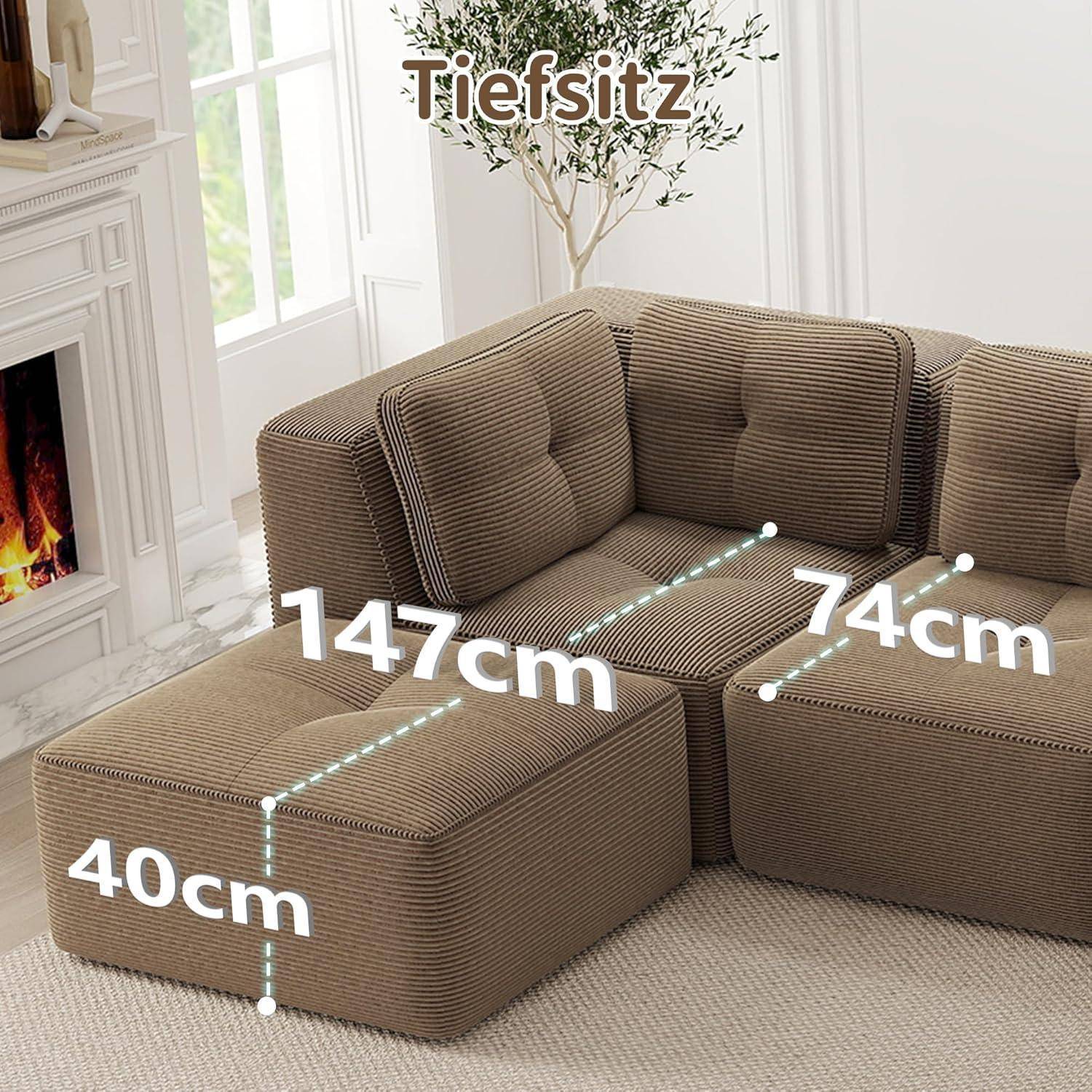 Braunes Kord-Ecksofa mit Ottomane, bezeichnet als 147cm breit, 74cm tief und 40cm hoch.