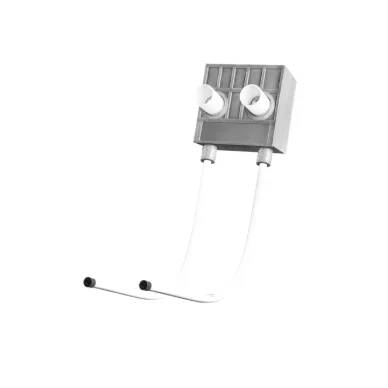 Grauer zweipoliger elektrischer Stecker mit zwei weißen Steckerenden, dargestellt auf weißem Hintergrund.
