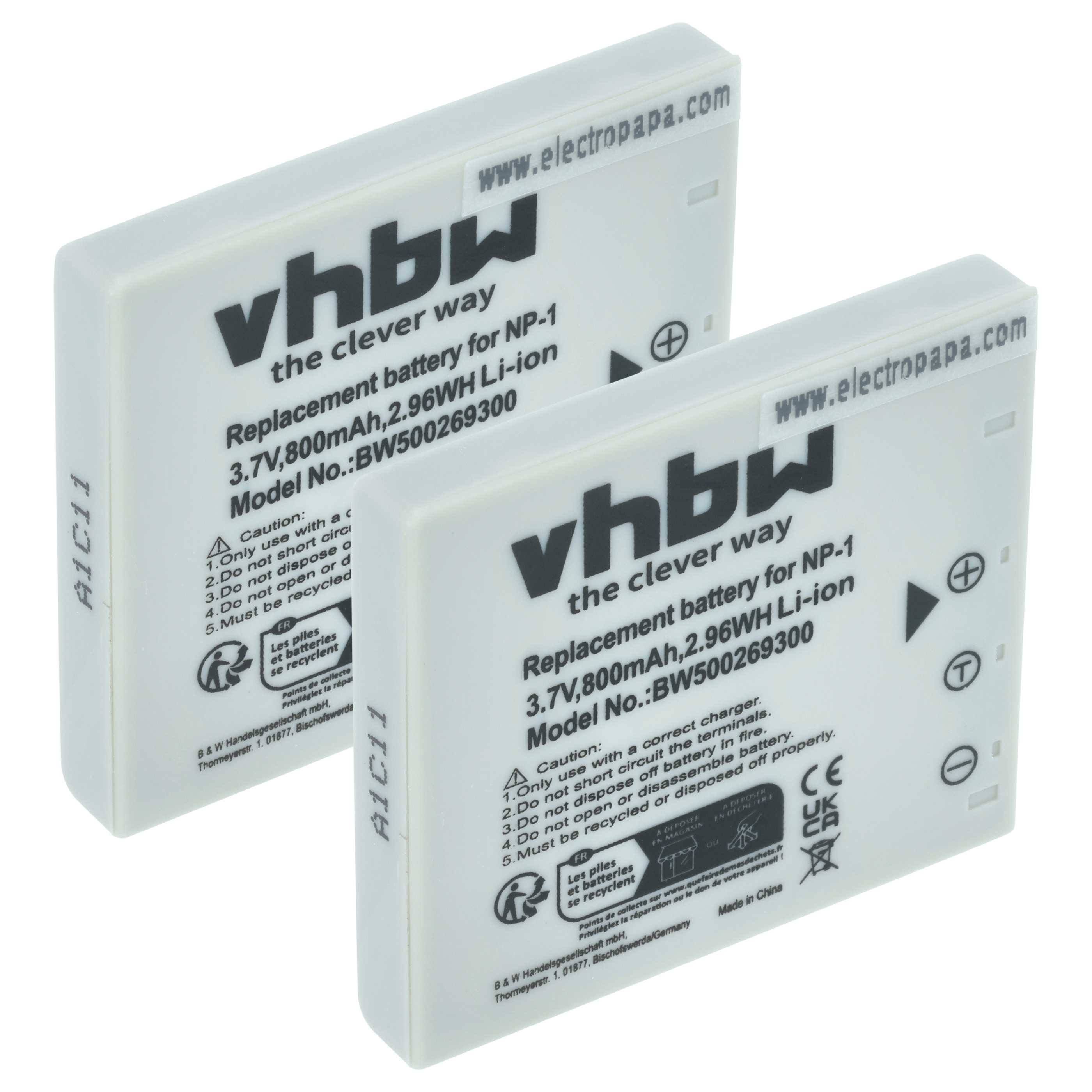 Zwei VBW-Ersatz-Lithium-Ionen-Batterien für NP-1-Kameramodelle, gekennzeichnet mit 3,7V 800mAh 2,96Wh, dargestellt in Front- und Seitenansicht.
