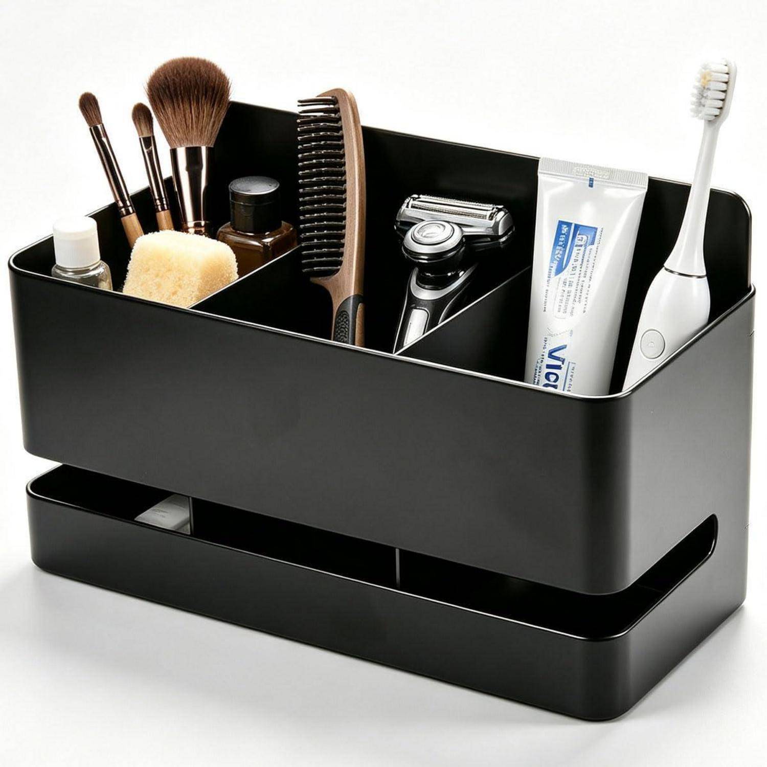 Schwarzer Arbeitsplattenorganizer mit Makeup-Pinseln, Kämmen, Rasierer, Zahnpasta und einer elektrischen Zahnbürste.