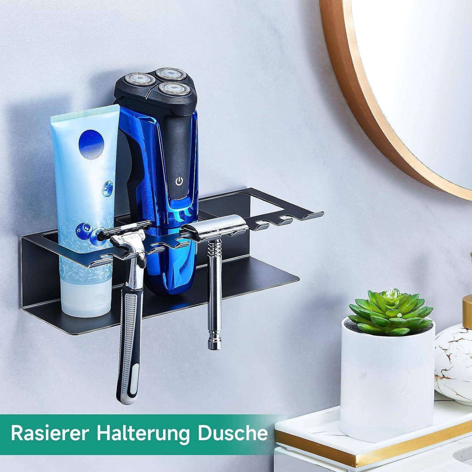 Wandmontierter Badezimmerorganizer mit einem Elektrorasierer, einem Rasierer und Toilettenartikeln neben einem Waschbecken.