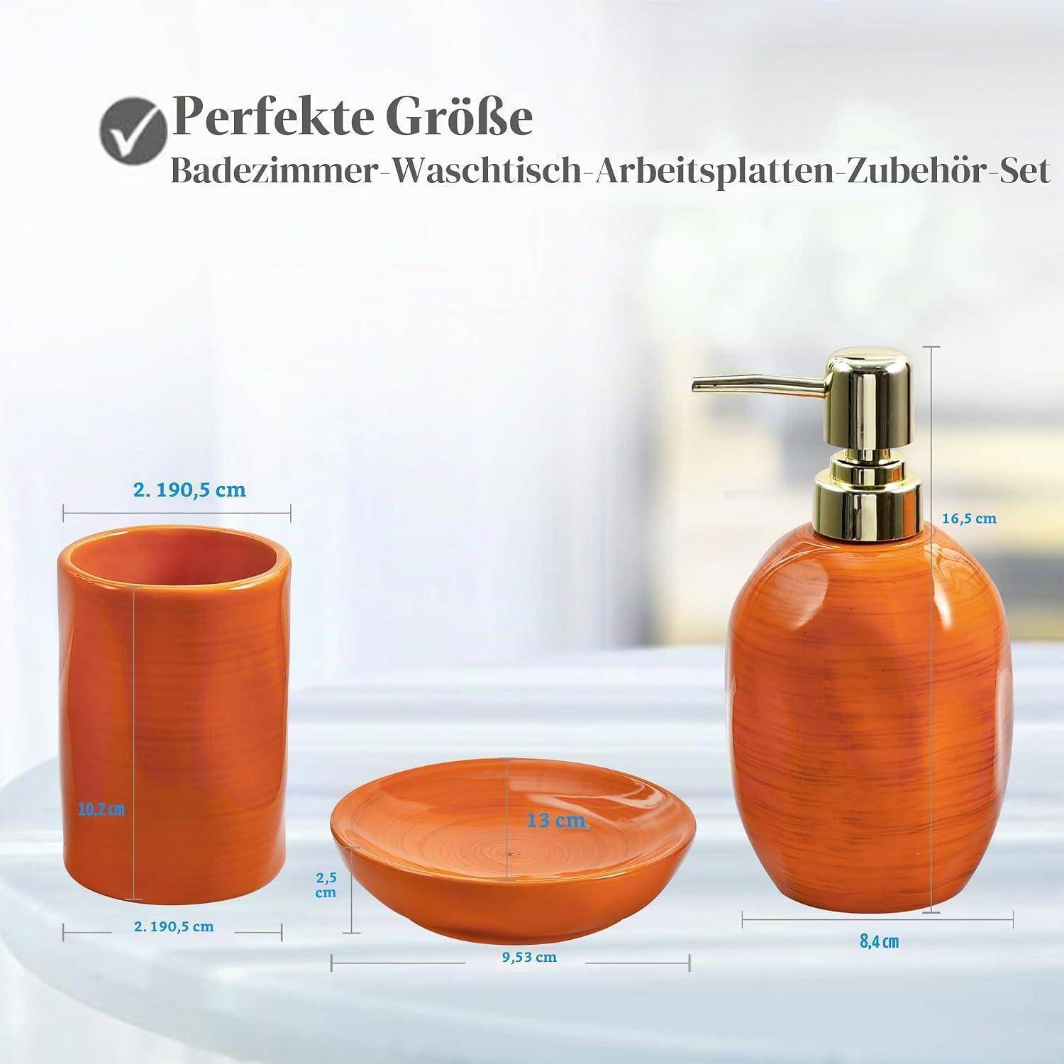 Badezimmer-Waschtisch-Zubehörset mit Maßangaben: orangefarbener Becher, Seifenschale und Pumpspender mit Beschriftung in Zentimetern.