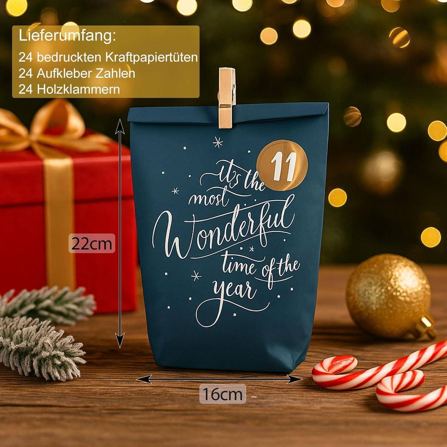 Blaue Kraftpapiertasche mit Holzclip, 22 cm hoch und 16 cm breit, mit dem Aufdruck „It's the most wonderful time of the year