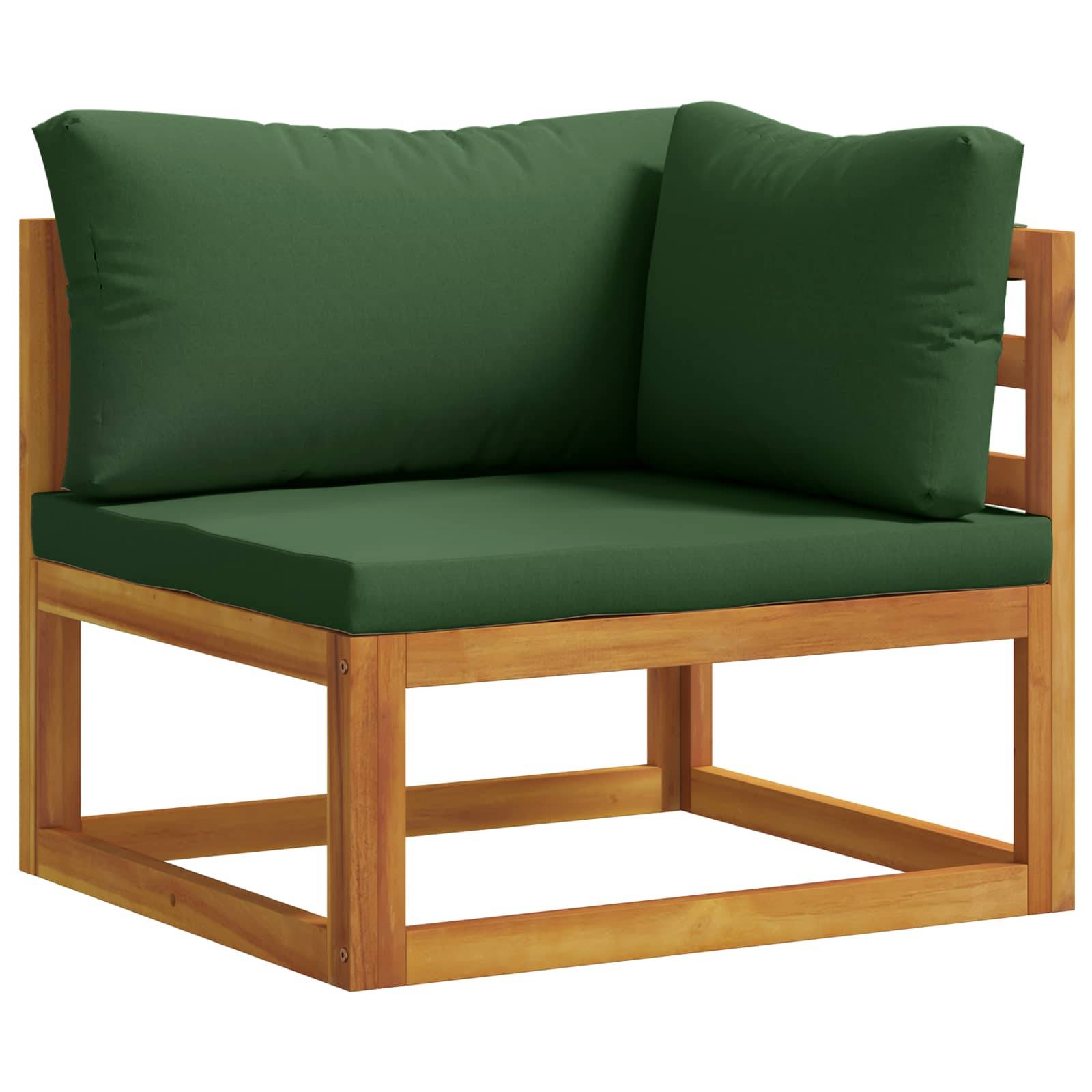 Holz-Außeneckenstuhl mit dunkelgrünen Sitz- und Rückenlehnen-Kissen.