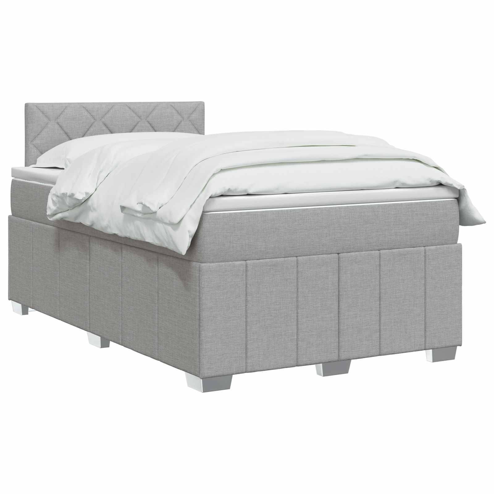Grau gepolstertes Bett mit gestepptem Kopfteil und weißer Bettwäsche auf einfachem weißem Hintergrund.