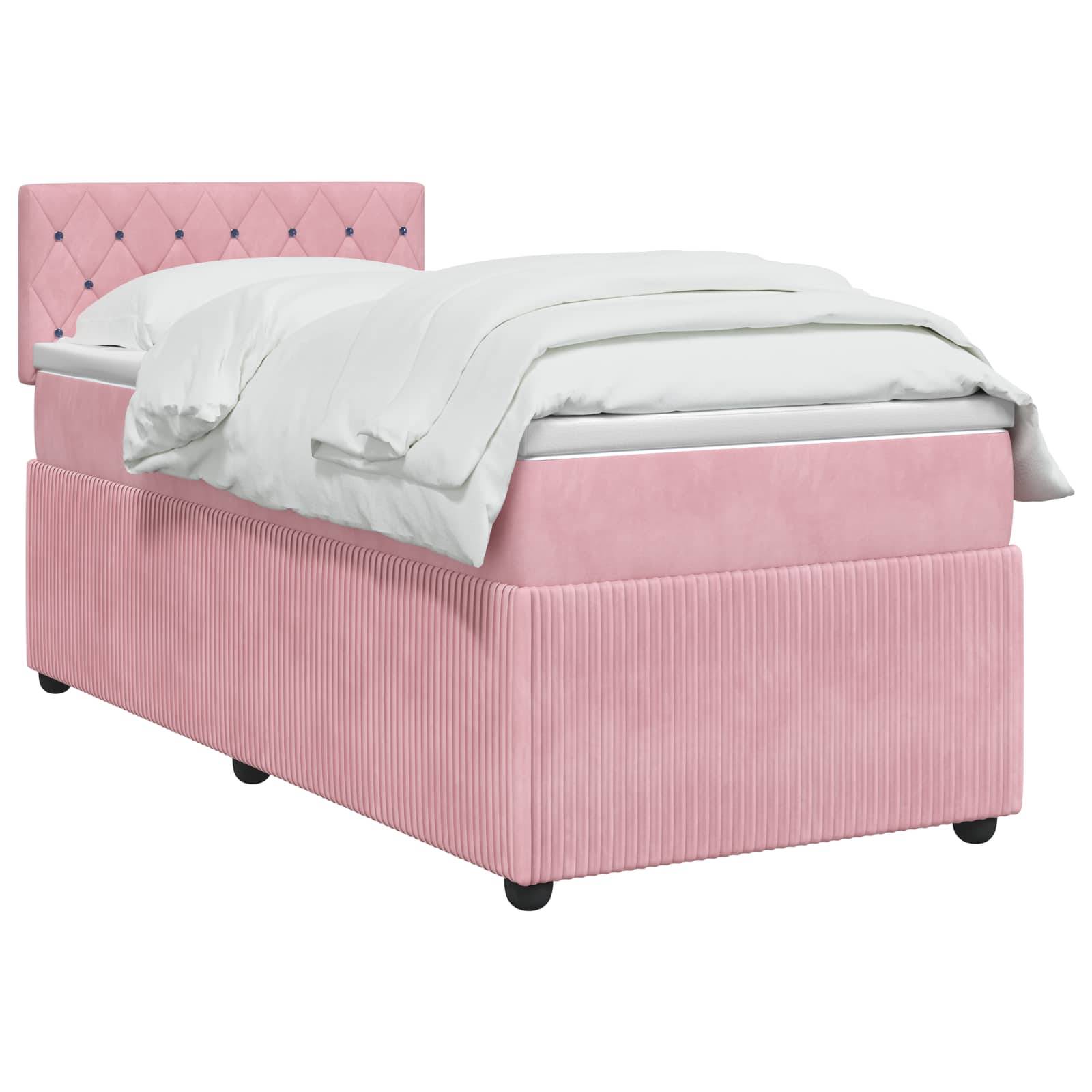 Rosa gepolstertes Bett mit gestepptem Kopfteil und weißer Bettwäsche vor weißem Hintergrund.
