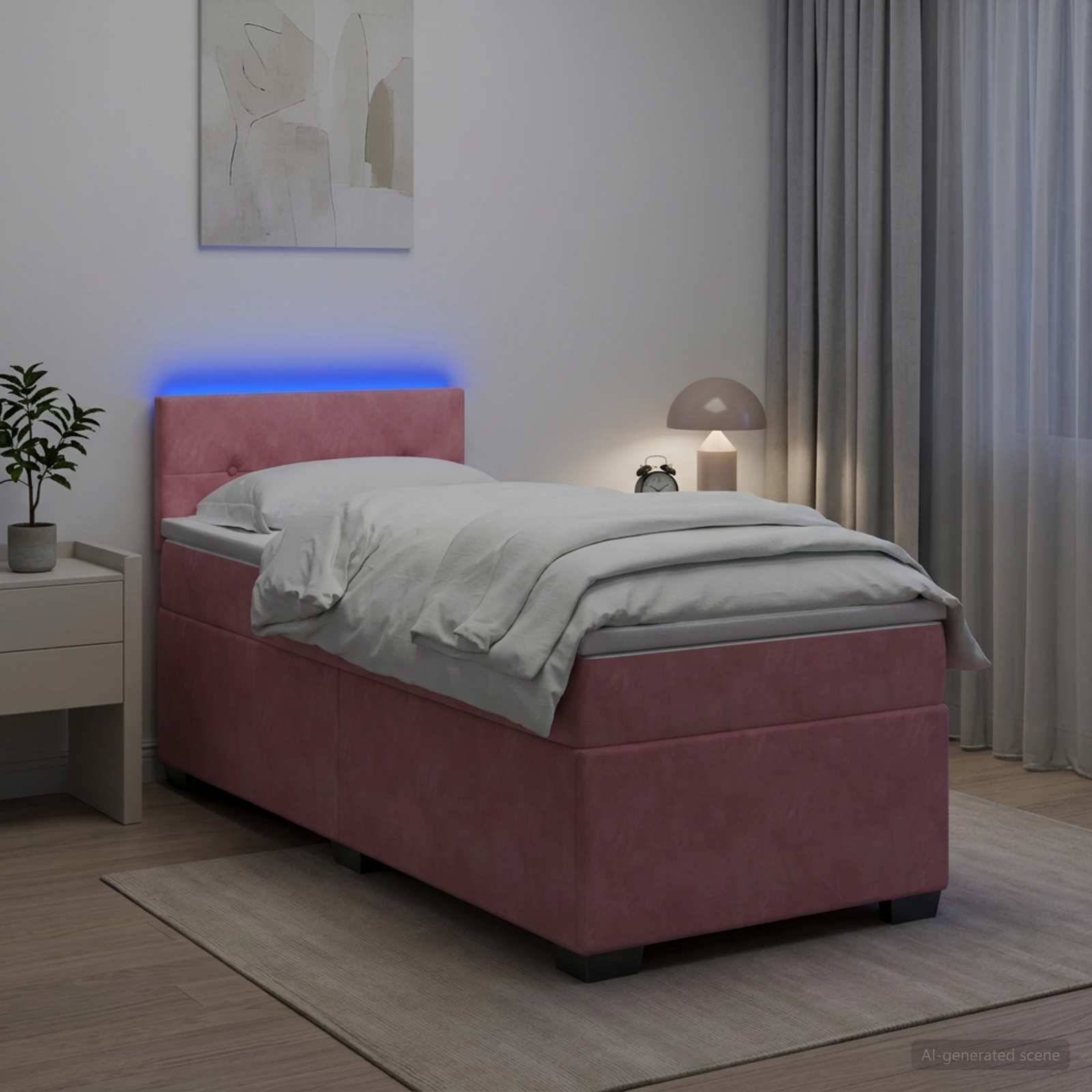 Rosa gepolstertes Einzelbett mit weißer Bettwäsche in einem sanft beleuchteten Schlafzimmer, mit glühendem blauem Kopfteil, Nachttisch, Lampe und Vorhängen.