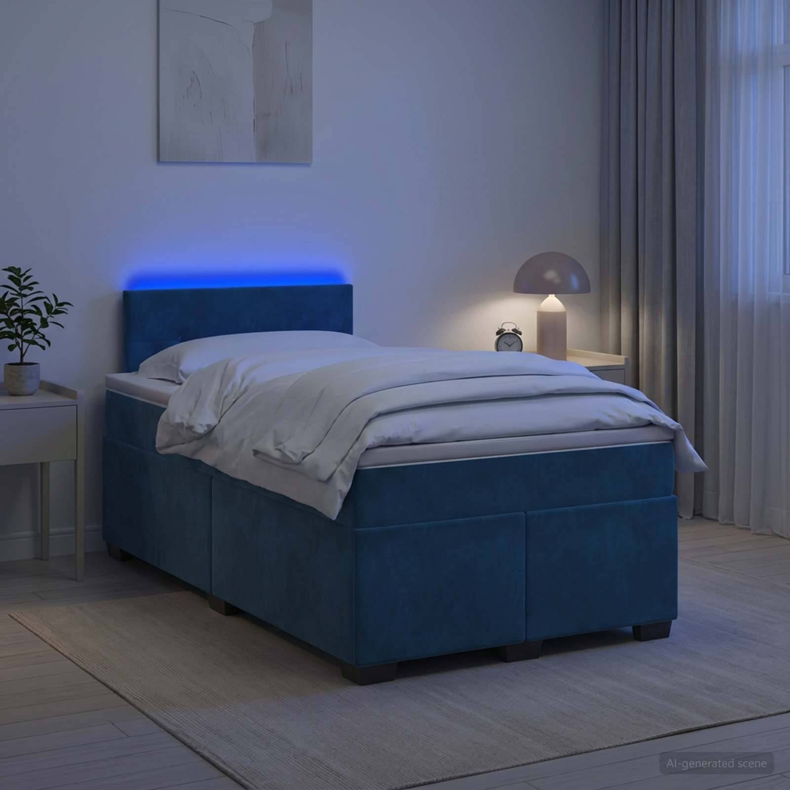 Modernes Schlafzimmer mit einem blau gepolsterten Bett, weißer Bettwäsche, Nachttischlampe, Pflanze und sanftem blau hinterleuchtetem Kopfteil-Glühen.