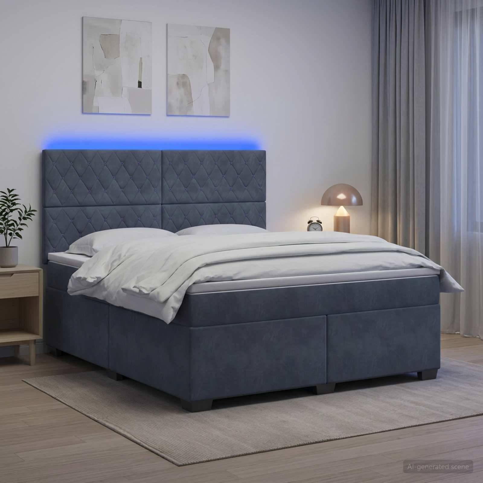 Modernes Schlafzimmer mit einem blau gepolsterten Bett, beleuchteter Kopfende, weißer Bettwäsche, Nachttischlampe, Teppich und Wandkunst in einem minimalistischen Raum.