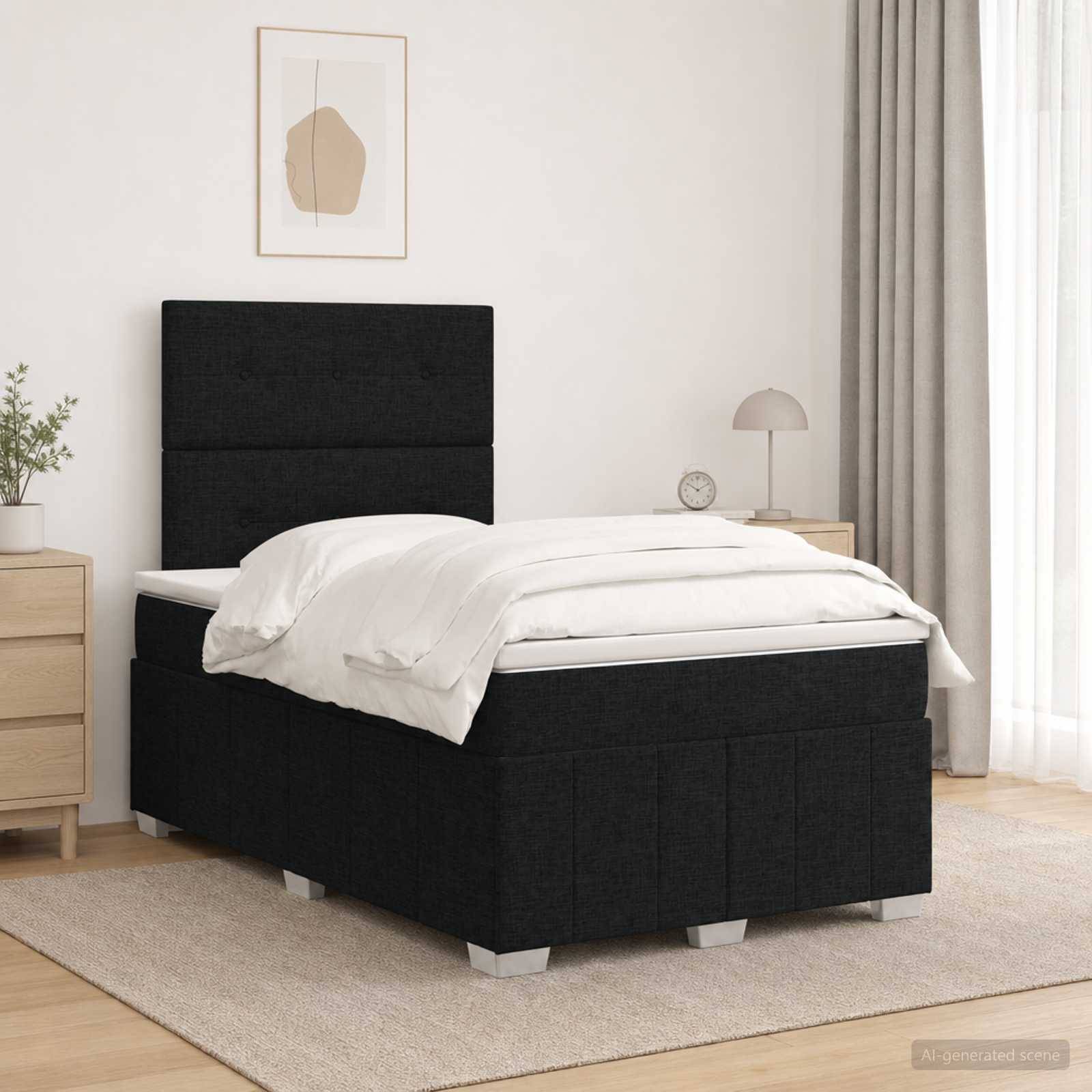 Minimalistisches Schlafzimmer mit einem gepolsterten schwarzen Bett, das in weiße Bettwäsche gekleidet ist, flankiert von einem Nachttisch und einer Lampe, mit gerahmter Wandkunst und Vorhängen.