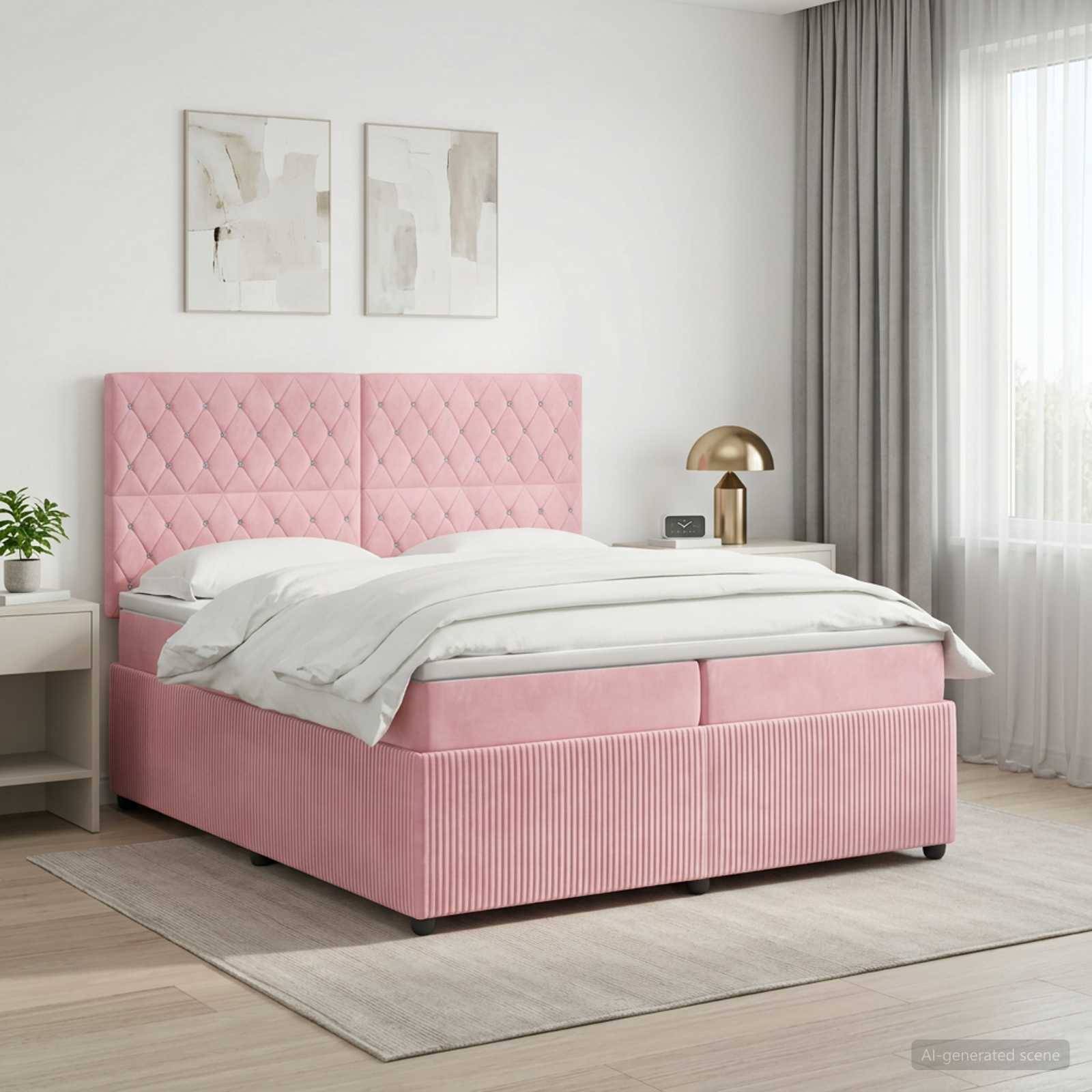 Ein rosa gepolstertes Bett mit gestepptem Kopfteil in einem hellen, minimalistischen Schlafzimmer, eingerichtet mit weißer Bettwäsche, Nachttisch, Lampe und Wandkunst im Rahmen.