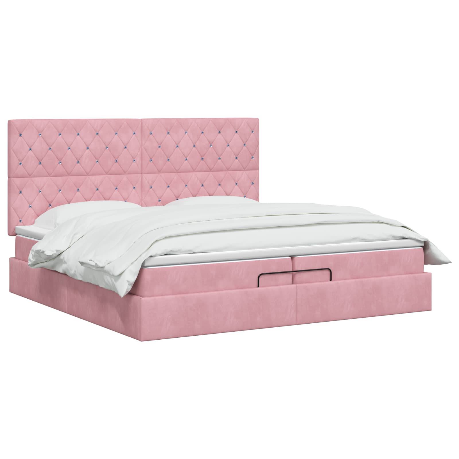 Rosa gepolstertes Bett mit gestepptem Kopfteil, weiße Bettwäsche und eine Schublade mit Stauraum an der Vorderseite auf weißem Hintergrund.