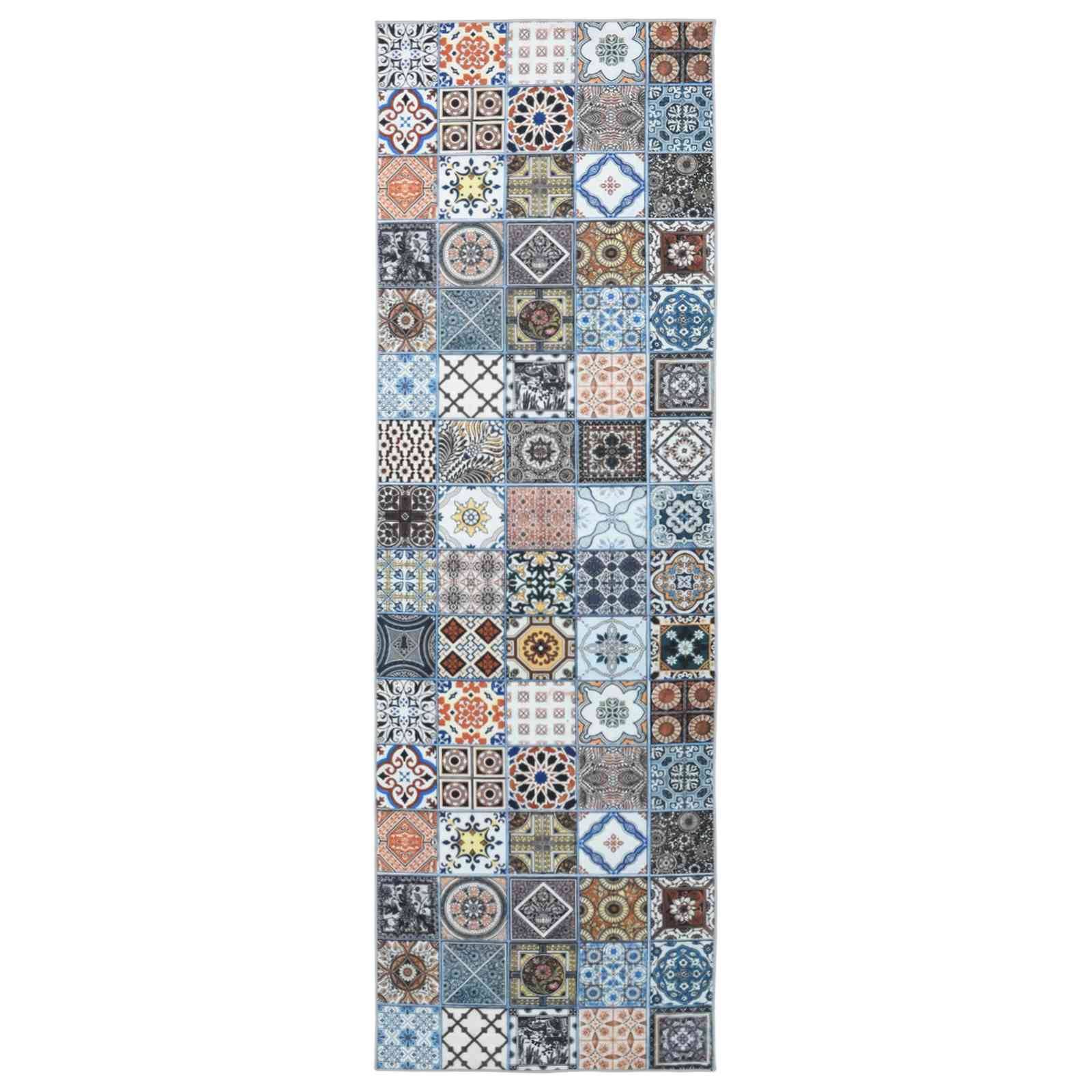 Vertikale Collage aus vielen quadratischen dekorativen Fliesenmustern in Blau, Grau, Orange und Weiß mit unterschiedlichen geometrischen und floralen Designs.