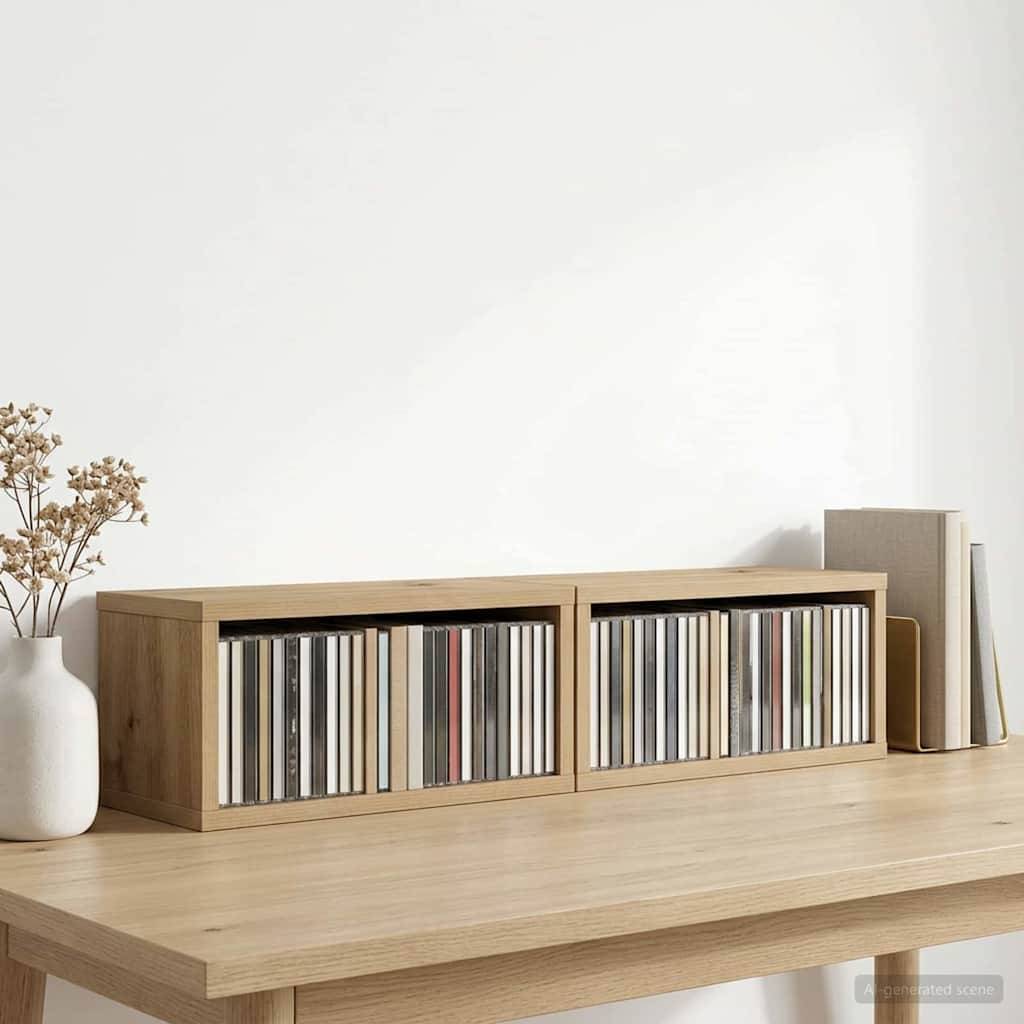 Holzregal auf einem Schreibtisch, das Reihen von Büchern oder Zeitschriften hält, mit einer Vase mit Trockenblumen daneben.
