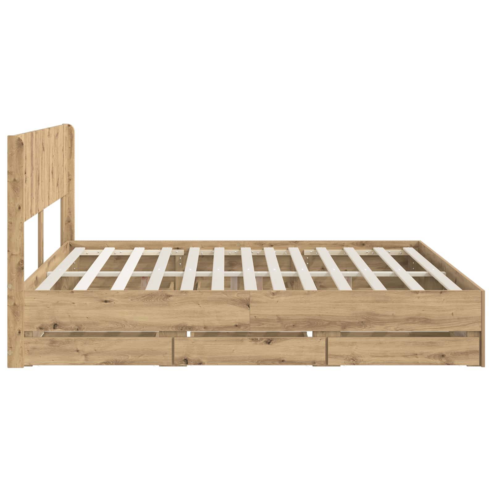 Holzbettrahmen mit Lattenrost, Kopfteil und drei Schubladen unter dem Bett auf weißem Hintergrund.