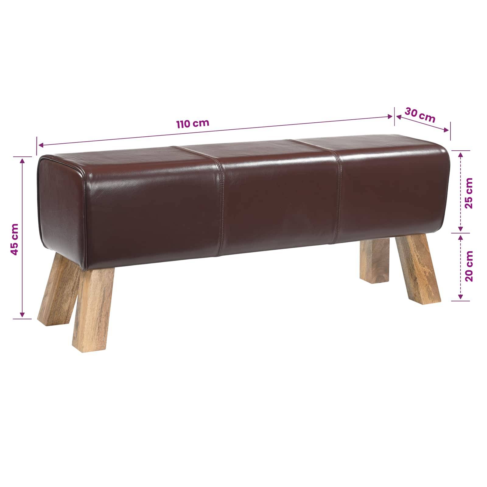 Braune Lederbank mit Holzbeinen, gezeigt mit Abmessungen: 110 cm lang, 30 cm breit, 45 cm hoch, Sitzhöhe 25 cm.